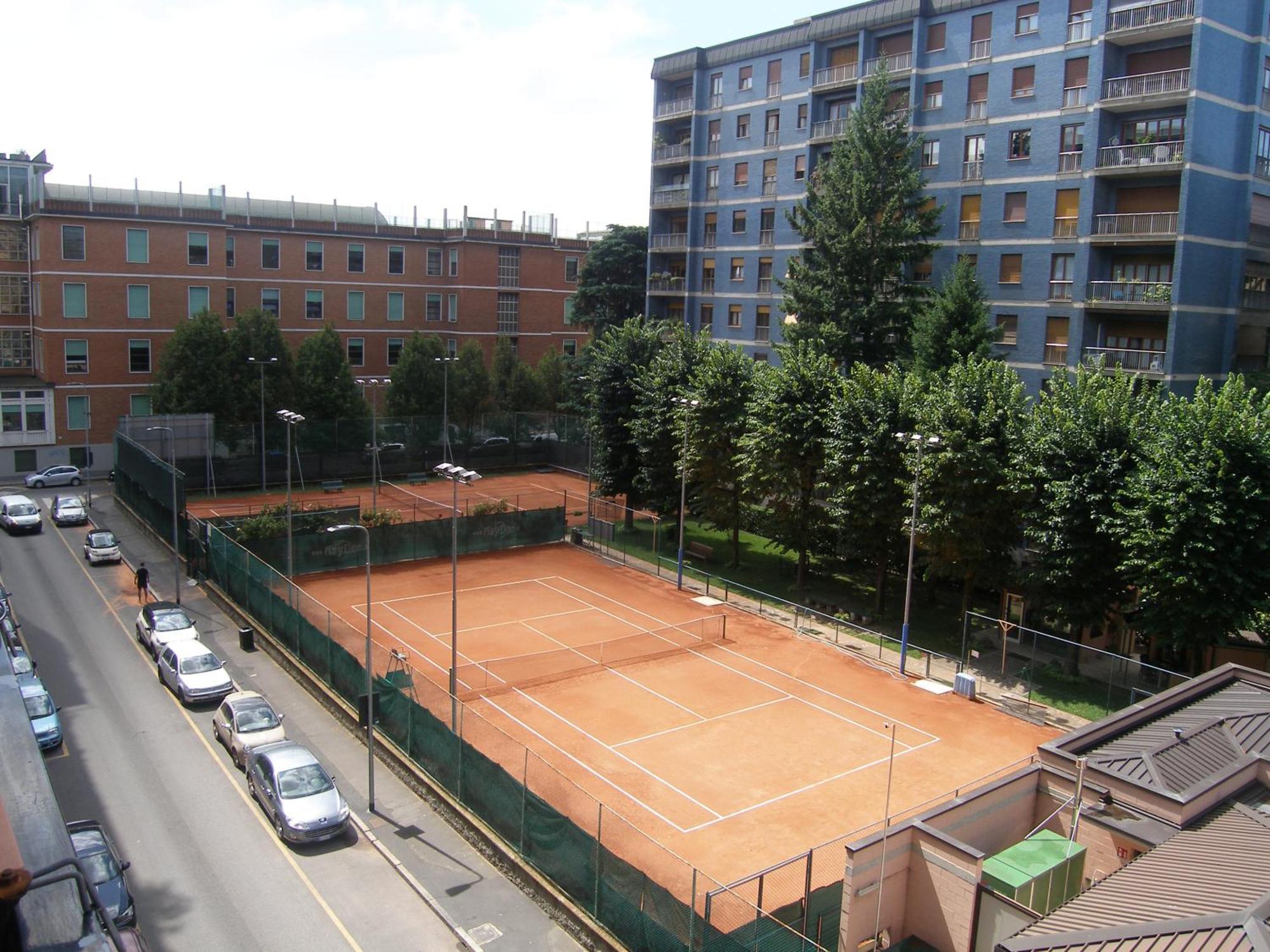 Luminous Stylish Quiet 150m2, Tre Torri Milaan