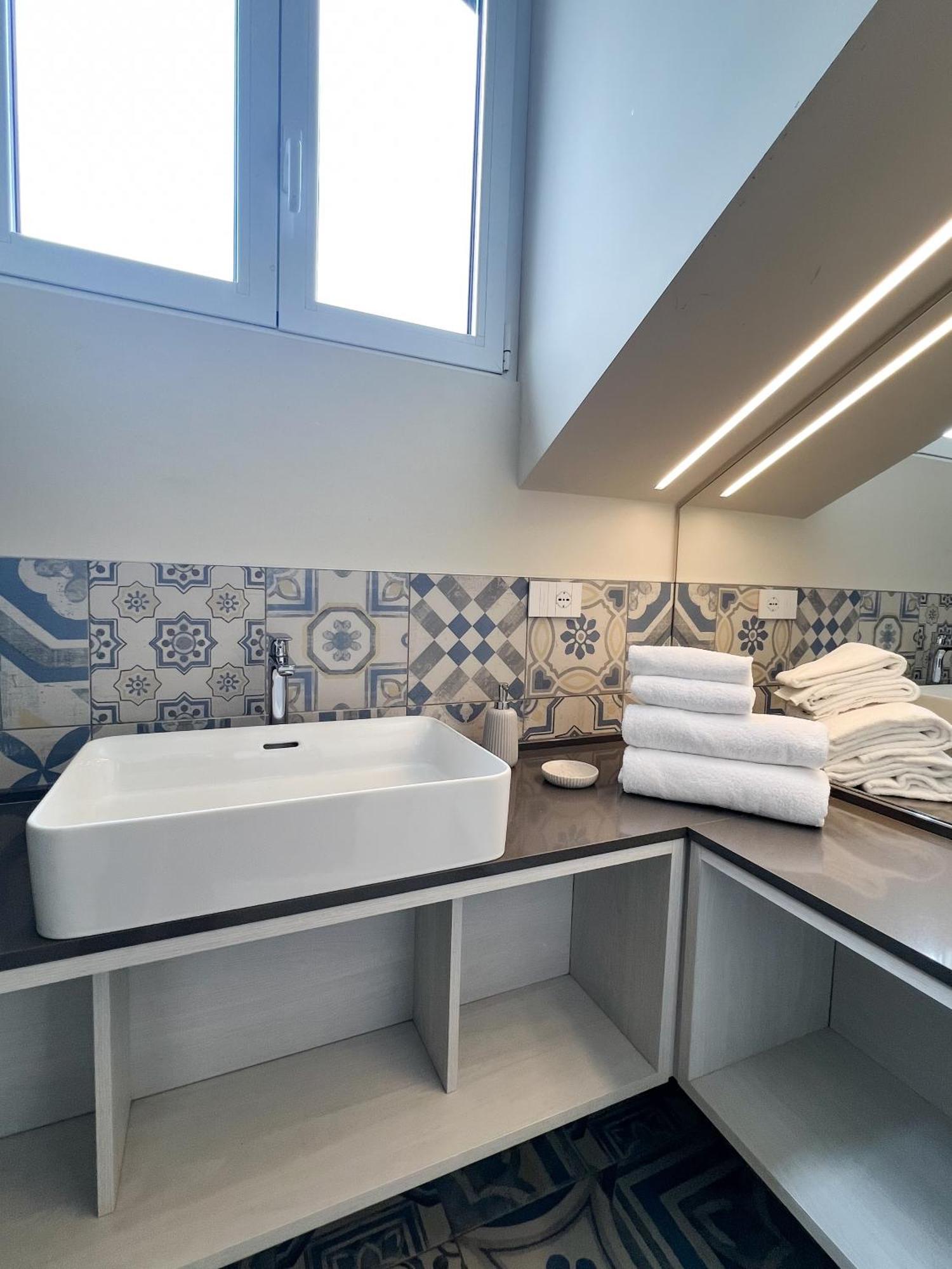 Comecasa 10 Minutes Walk From Duomo 2 Bedroom Apartment