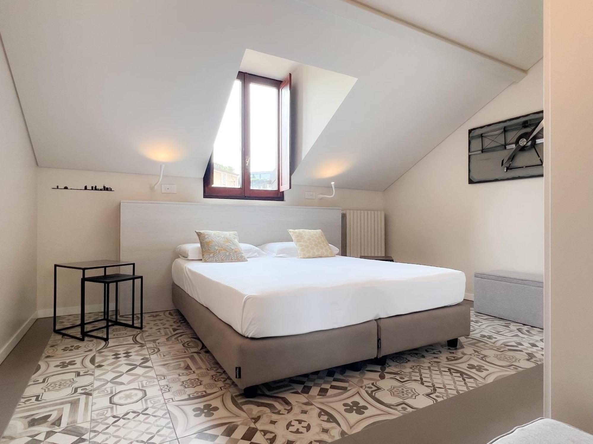 Comecasa 10 Minutes Walk From Duomo 2 Bedroom Apartment Milan