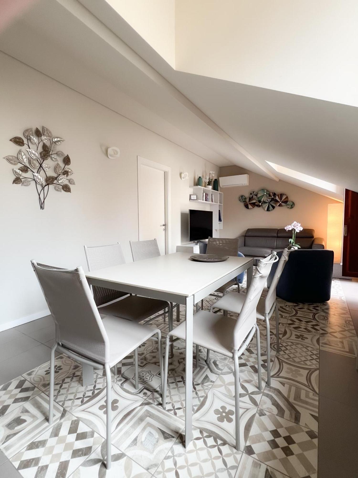 Comecasa 10 Minutes Walk From Duomo 2 Bedroom * Milan