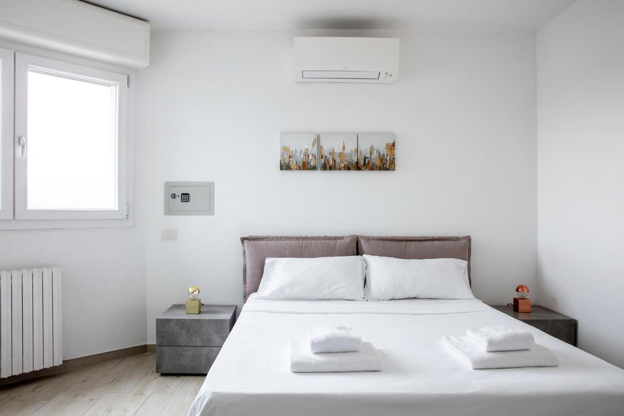 Appartement Dehomes - Porta Genova Luxury Milaan