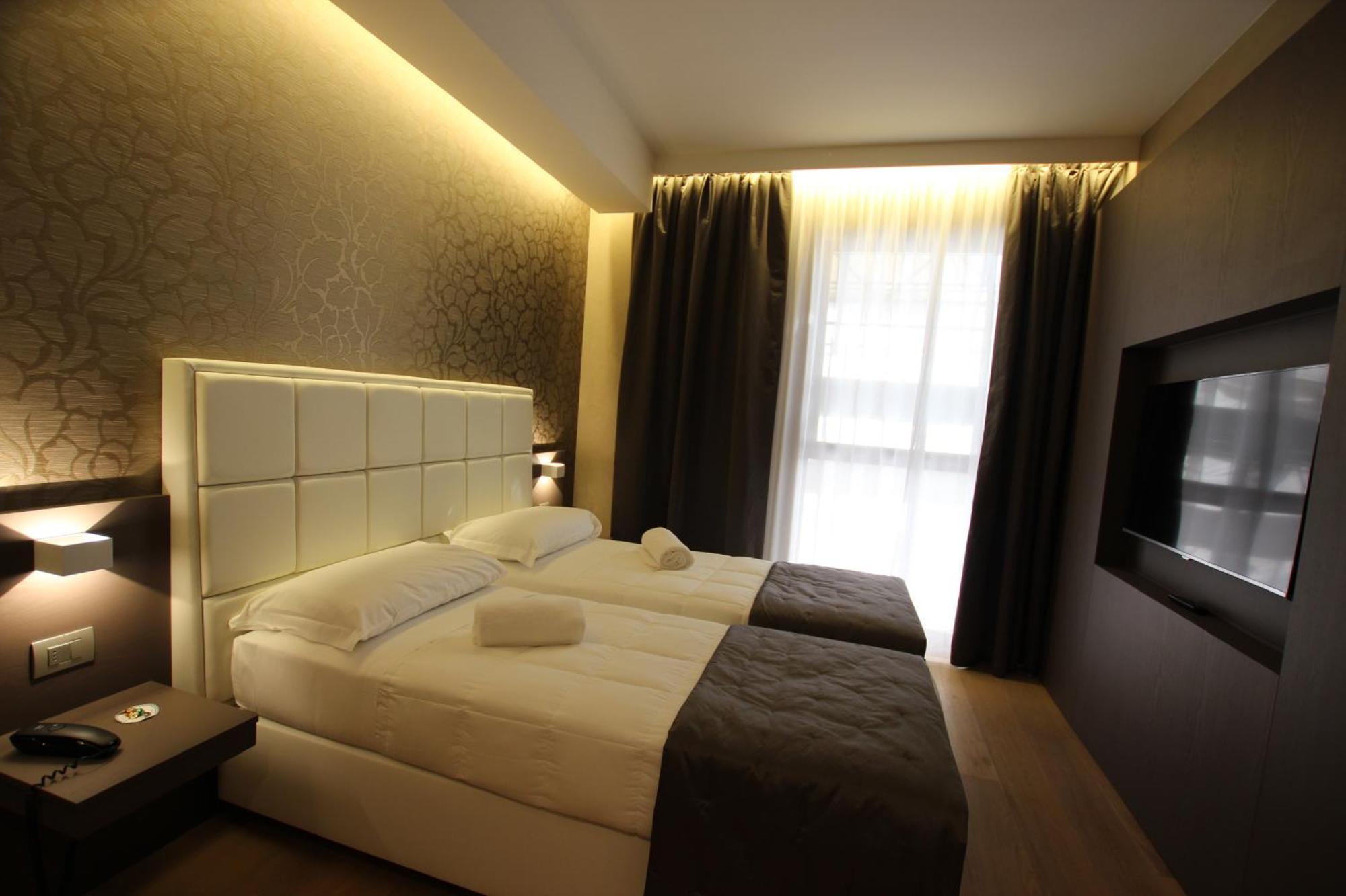 Mokinba Baviera Hotel Milano