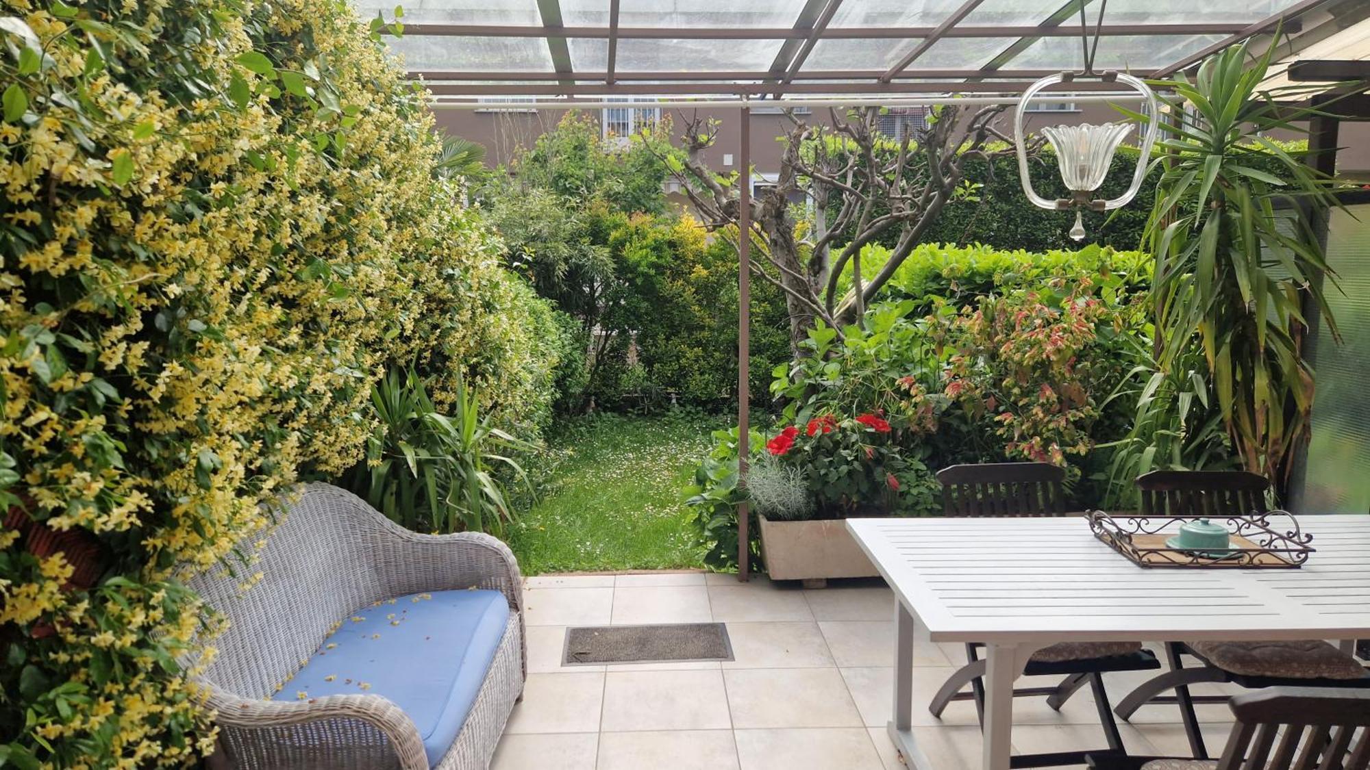 Stanza In Con Giardino Privat bolig