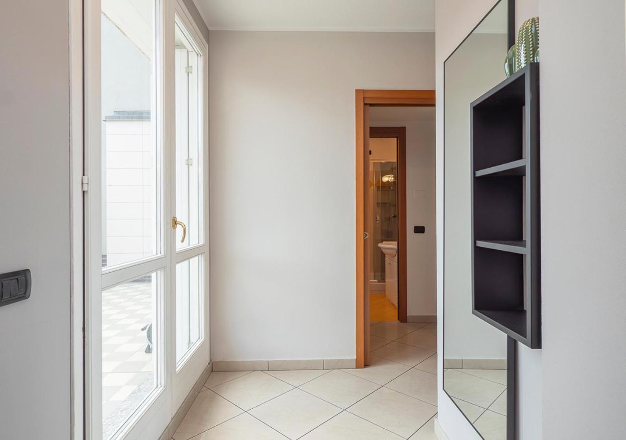 Attico A - 2 Terrazzi E Netflix Apartment Milan
