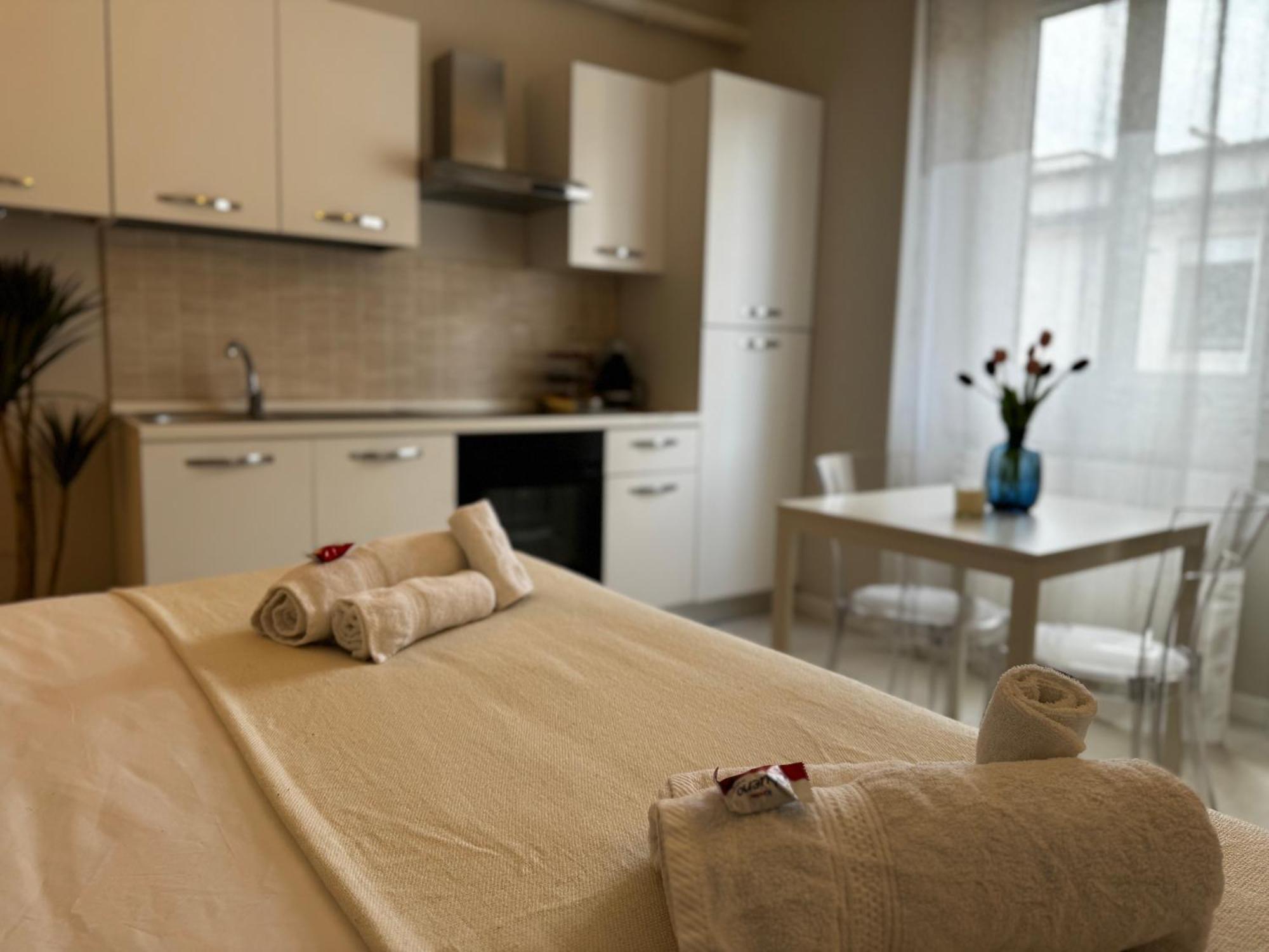 Regina In Sky Santa Giulia - Sky Tv, Wifi E Breakfast Box * Milano