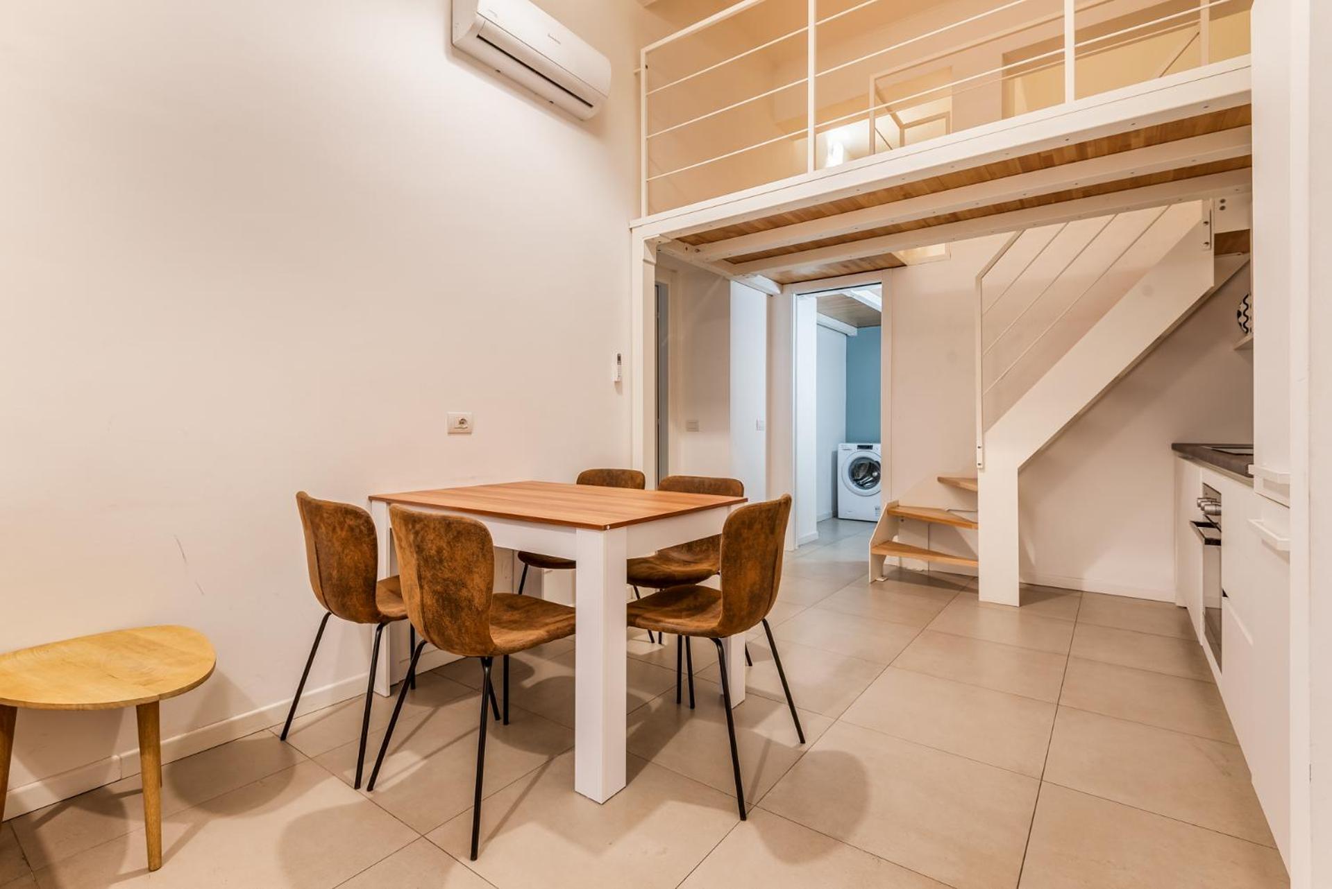 Brand New 5 Pax Wifi Corso Sempione Apartment