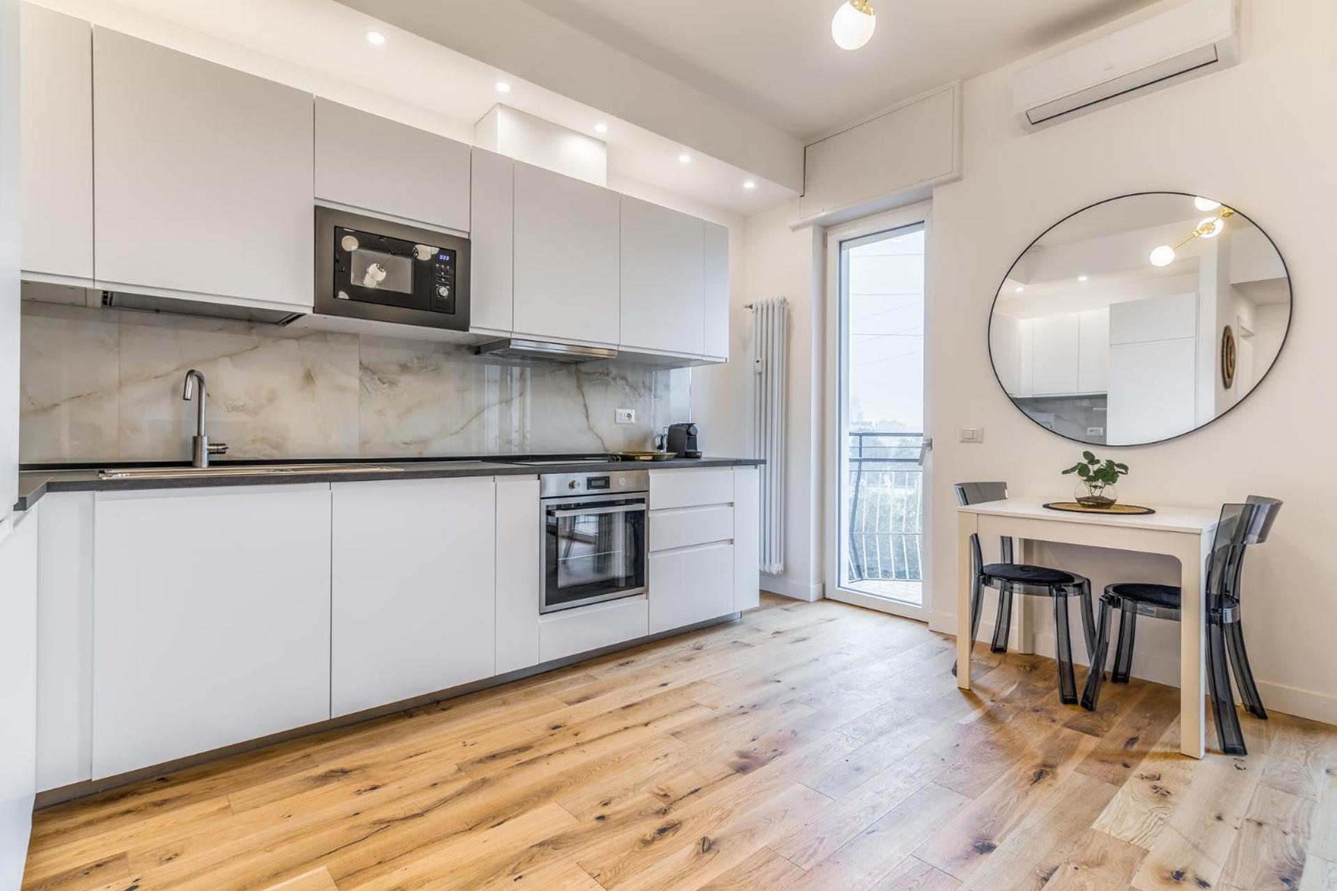 Apartment Via M D'agrate 4 Pax Wifi Sub26