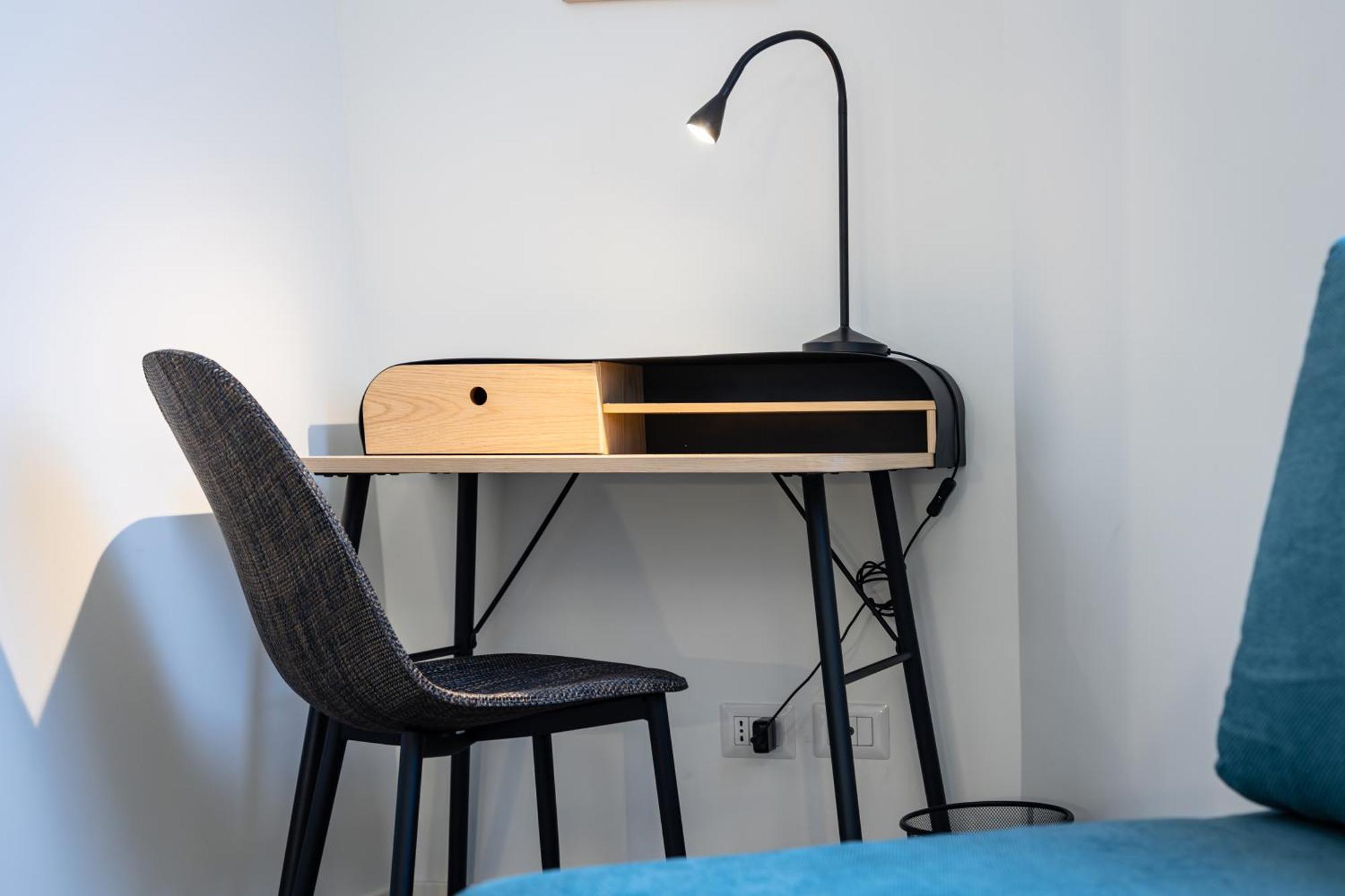 5' From Metro Lima, Design * Milano