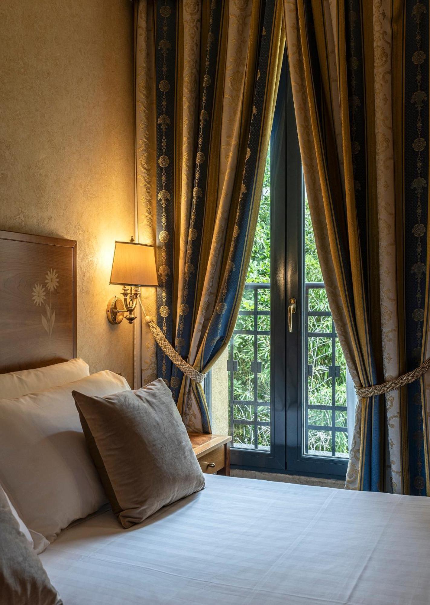 Boutique Dieci Milan