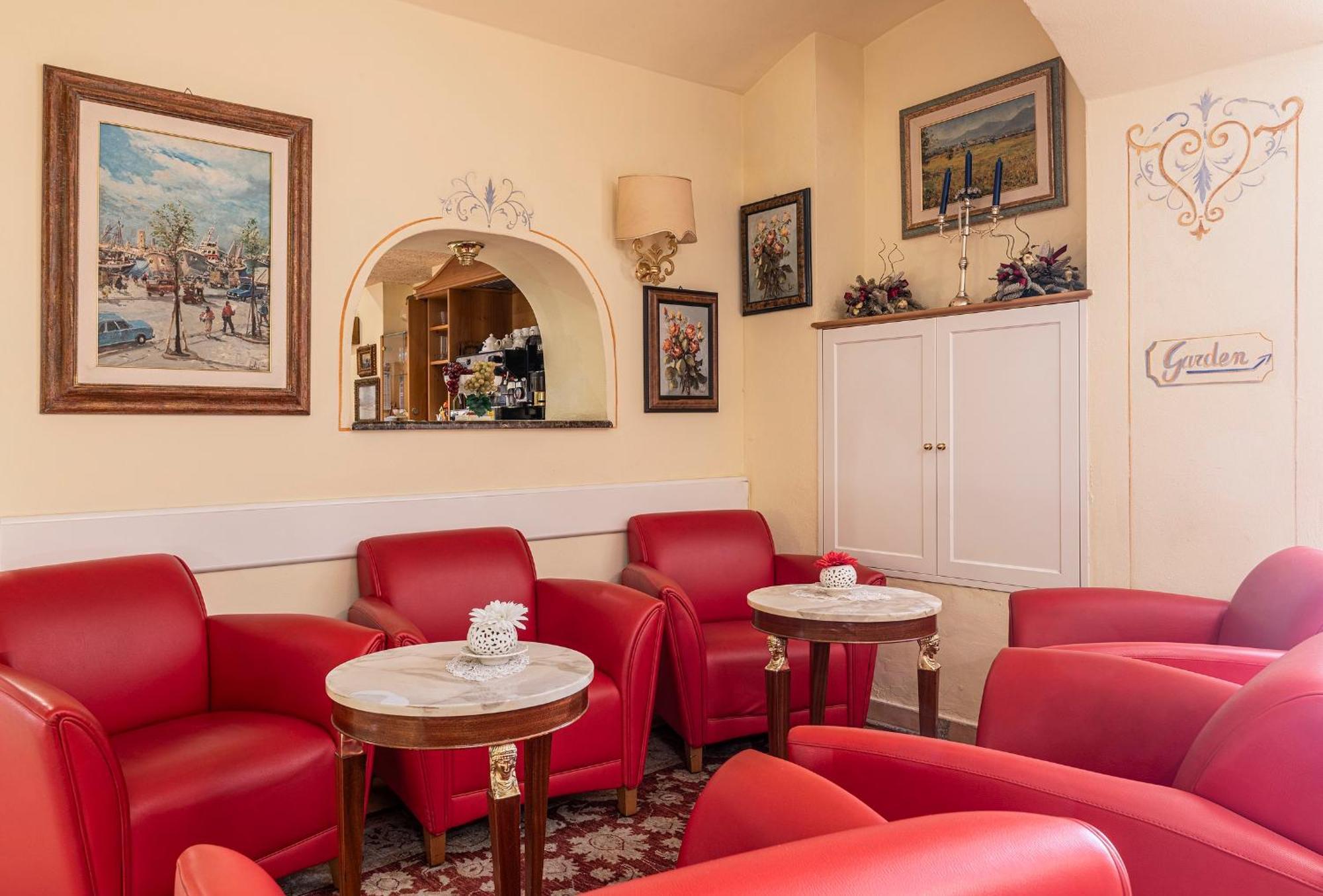 Hotel Boutique Dieci 4*