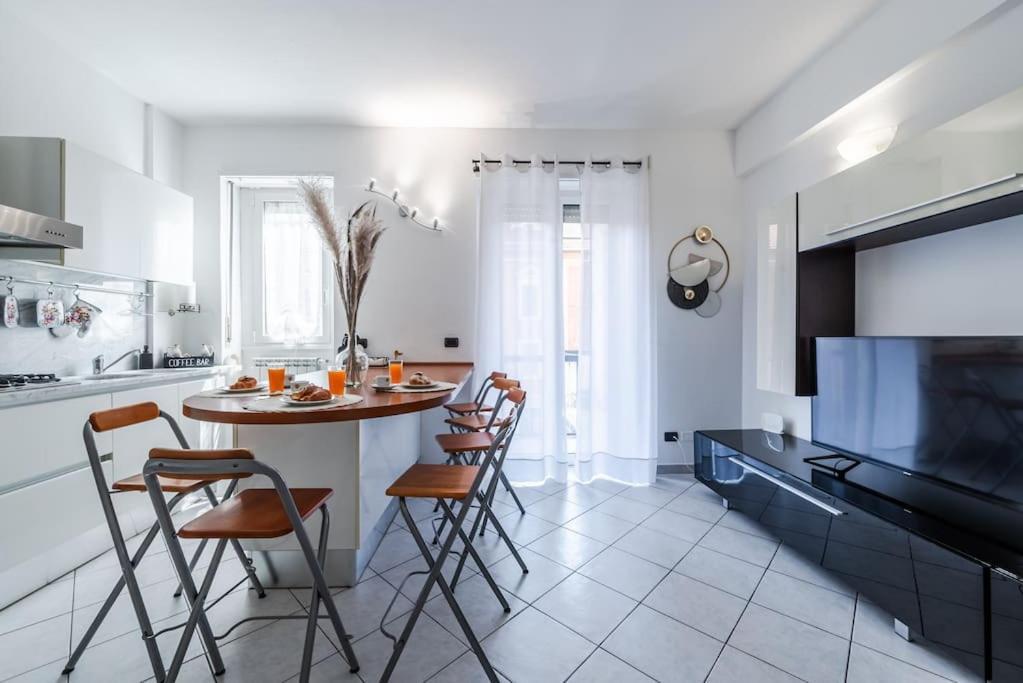 Nuovissima Dimora Con Terrazzino Leilighet Milano