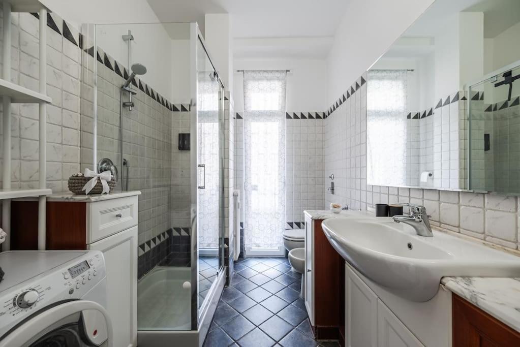 Nuovissima Dimora Con Terrazzino Milano