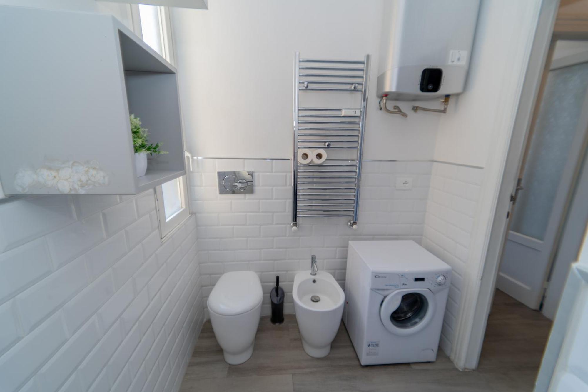Near Metro-m5 Appartamento *
