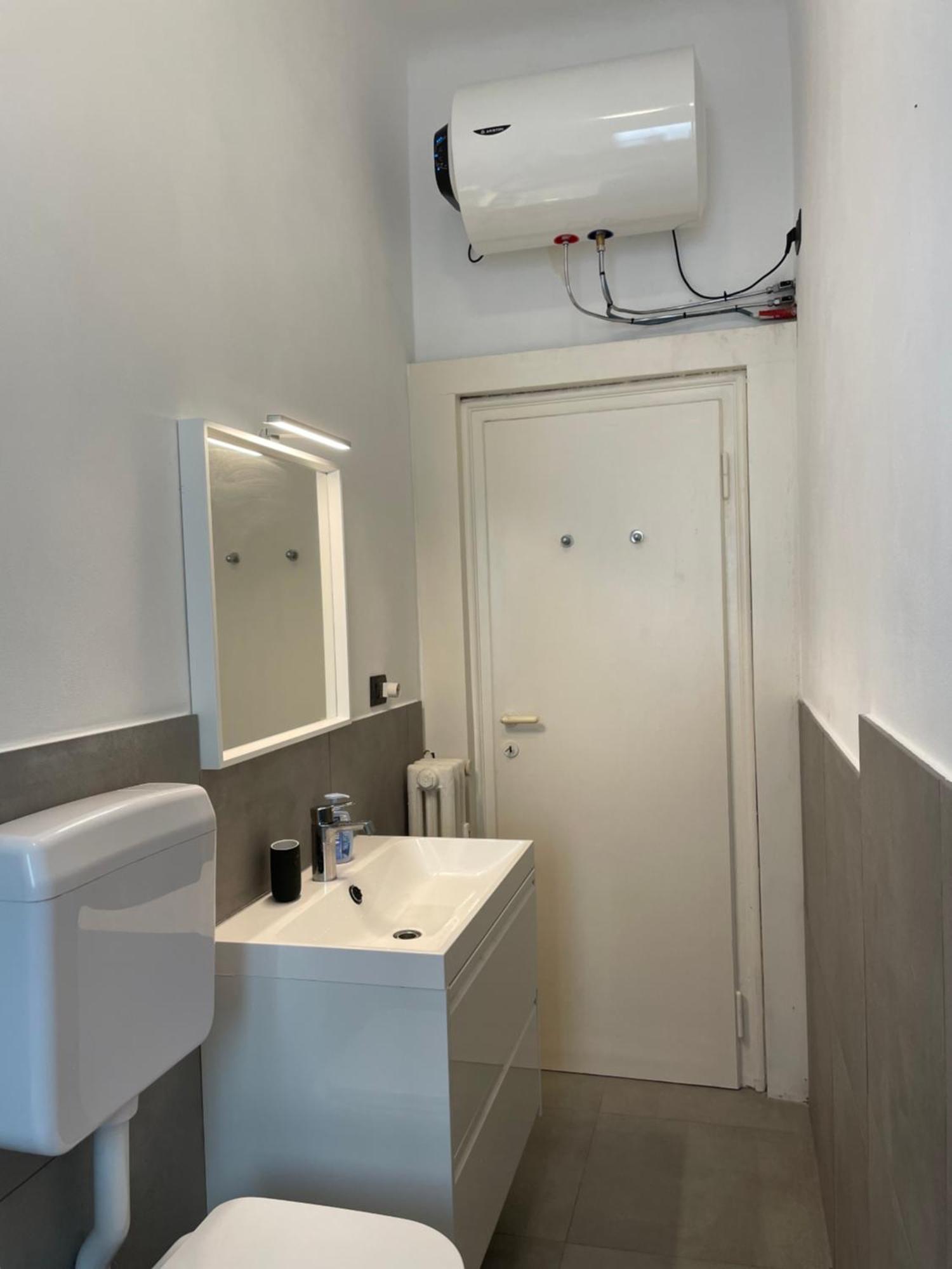 Bilocale Spazioso A Lambrate Lejlighed Milano