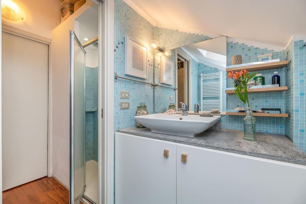 The Colorful Nest Apartment