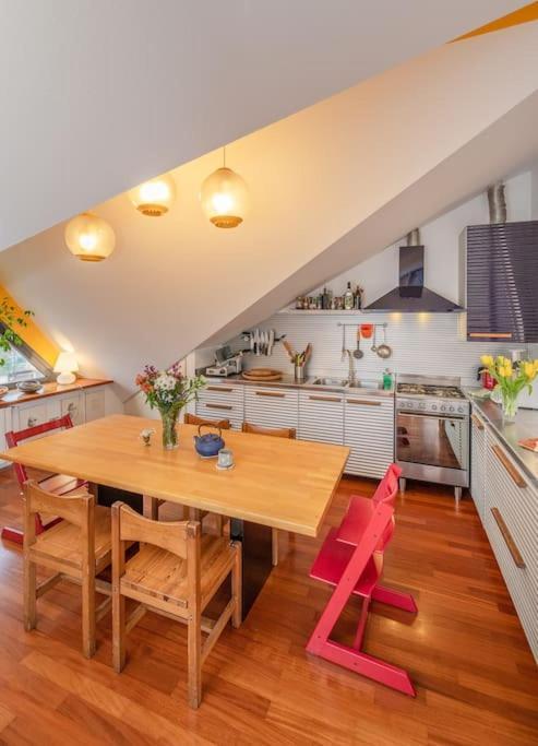 The Colorful Nest Apartment