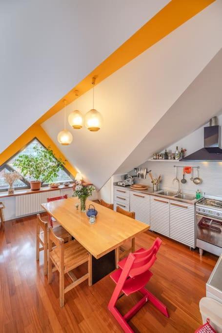 The Colorful Nest Apartment