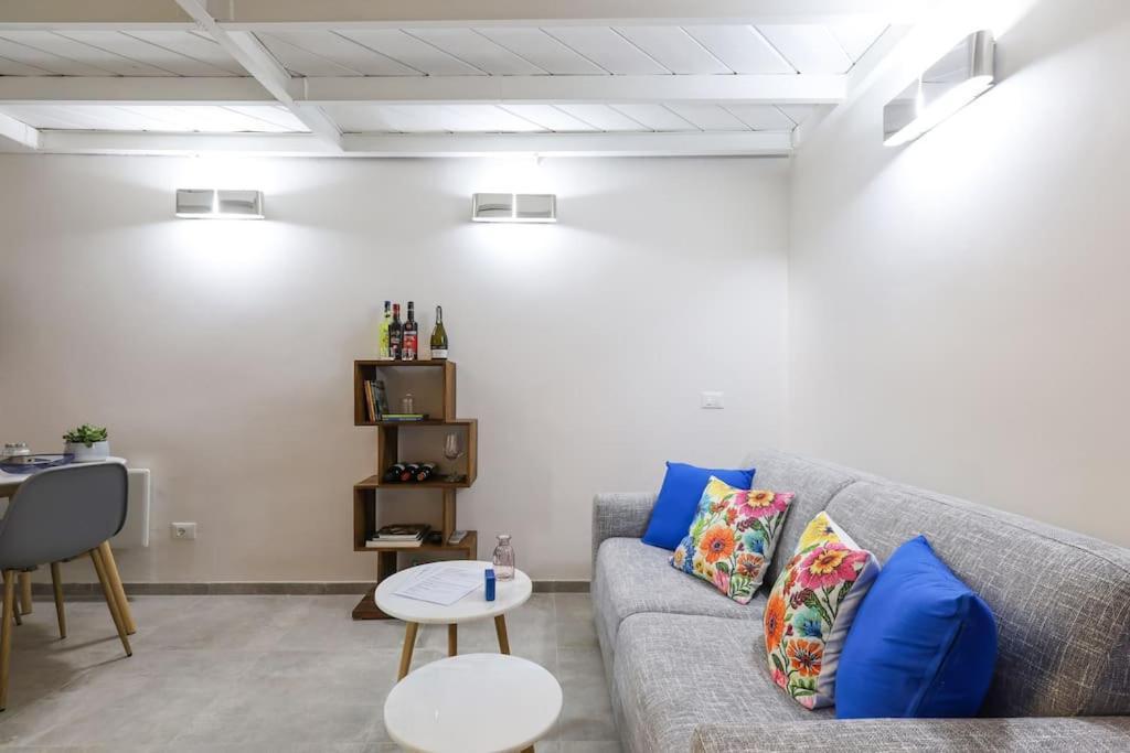 Cozy Loft Near Navigli, Close To Duomo And Bocconi - Italy Flat Vacation
