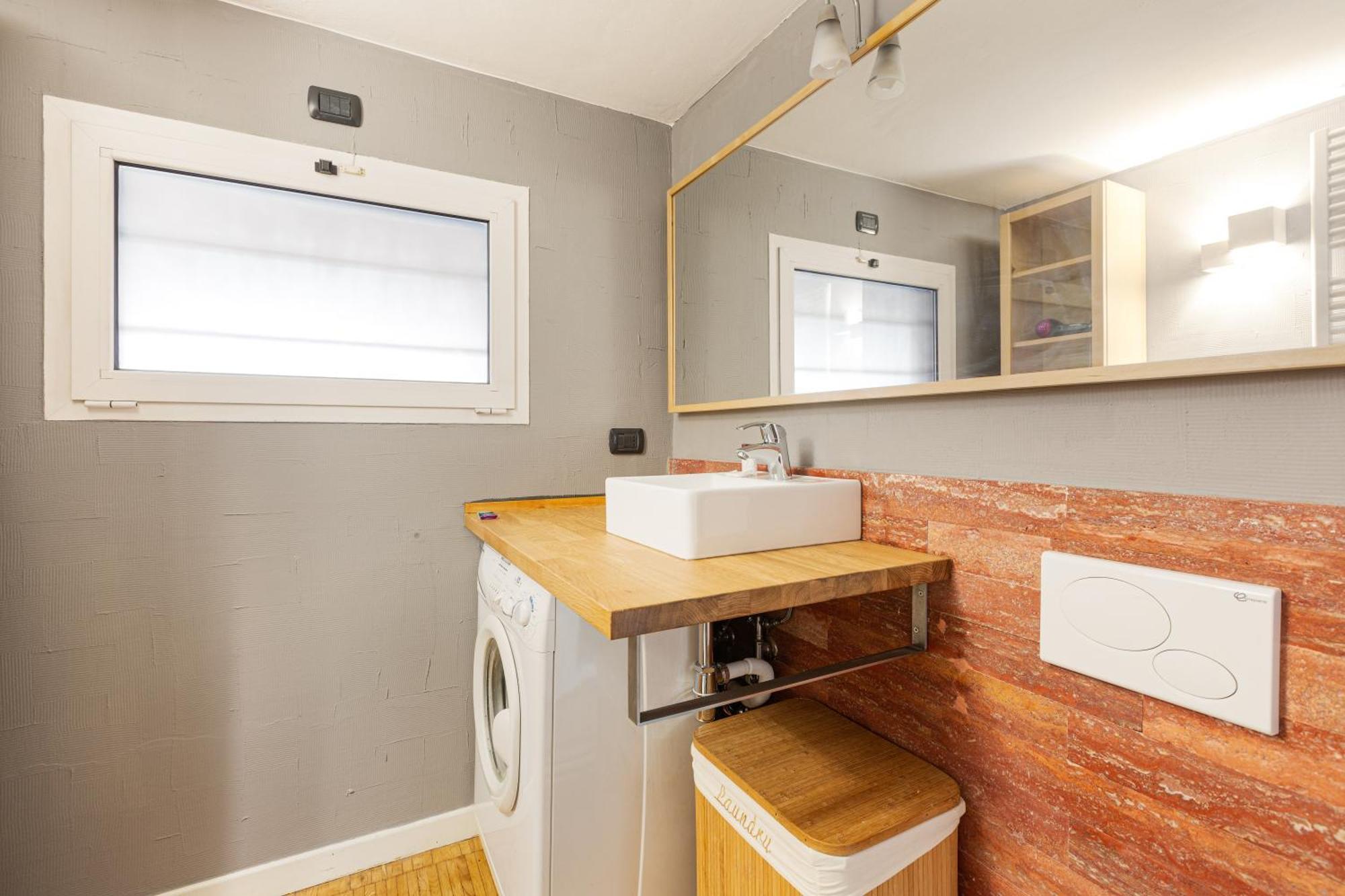 - Gorla M1 Modern Studio! Lejlighed