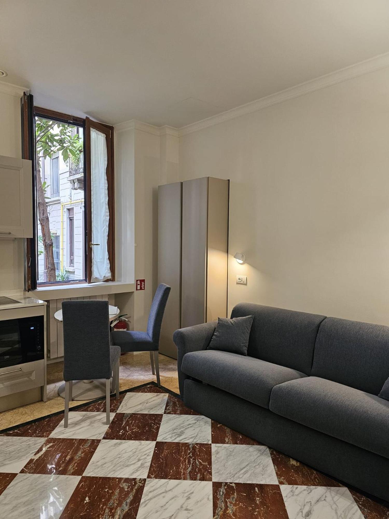 Andreola Central Milan