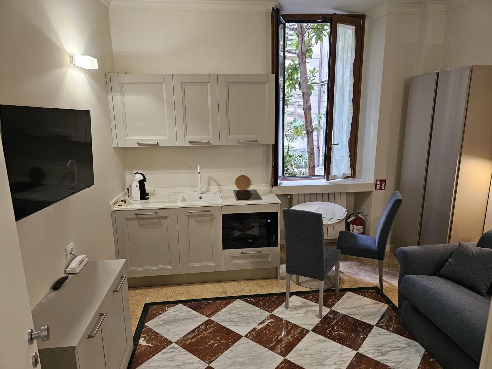 Andreola Central Hotel 4*