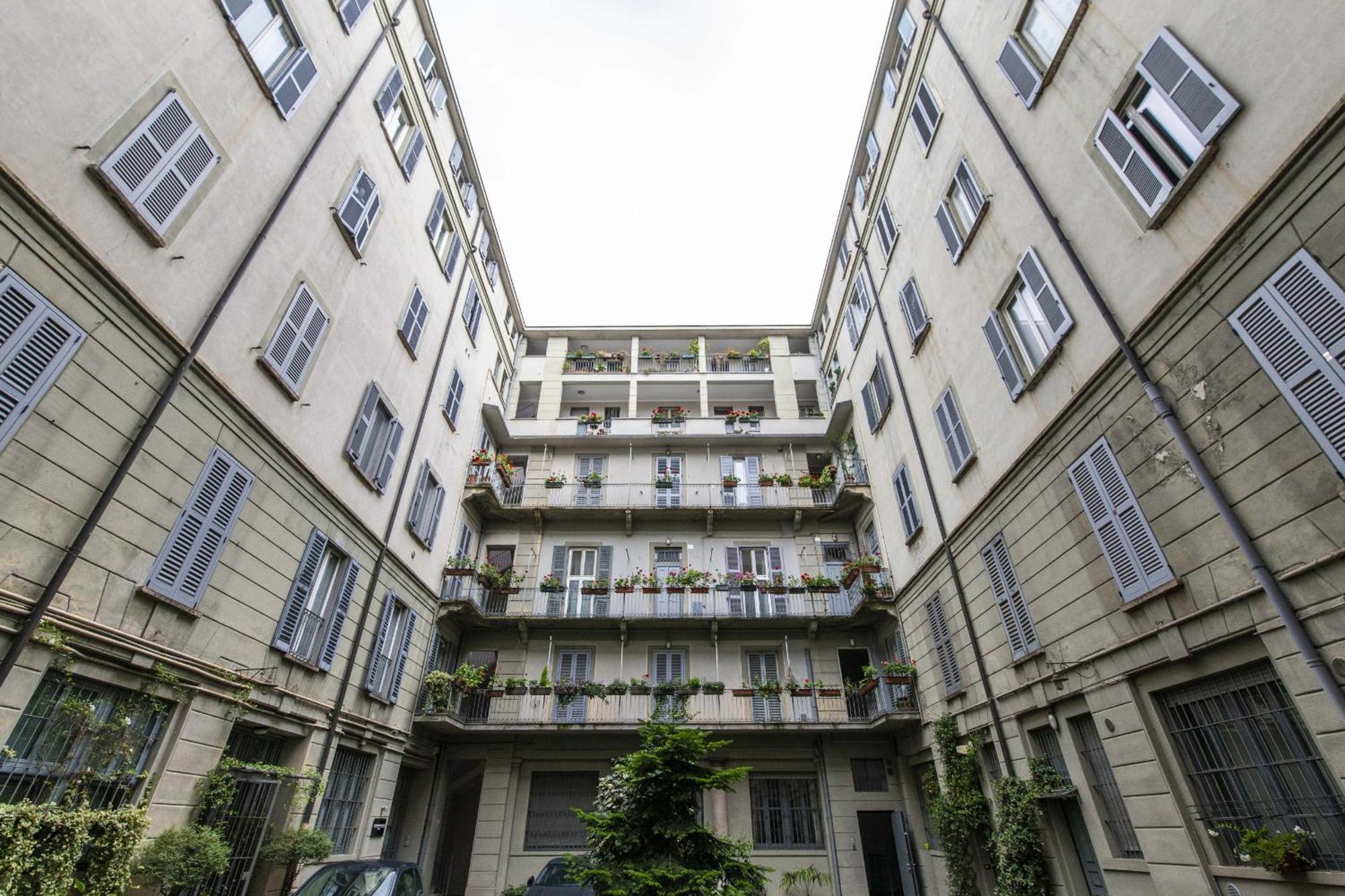 Castelfidardo 8 * Mailand
