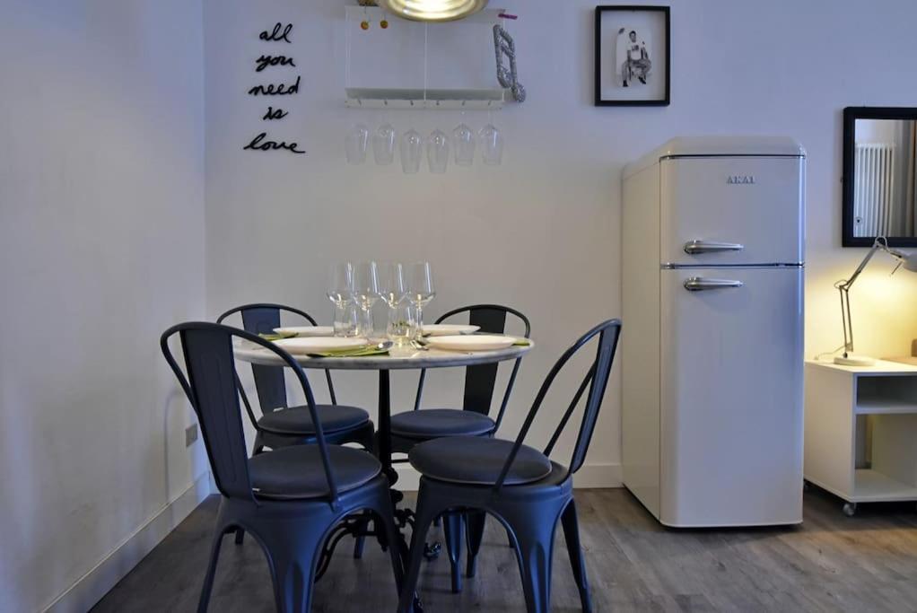 Apartment The Navgl, Downtown Milano!