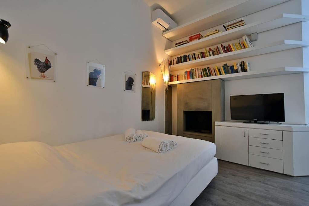 The Navgl, Downtown Milano! Milan