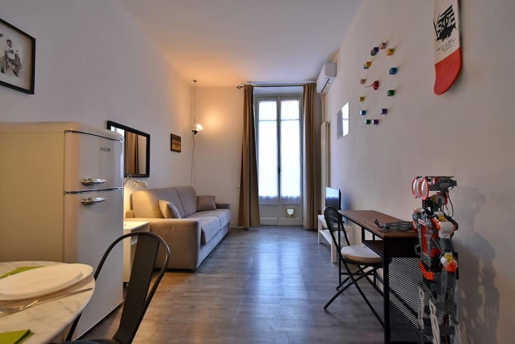 Apartment The Navgl, Downtown Milano!