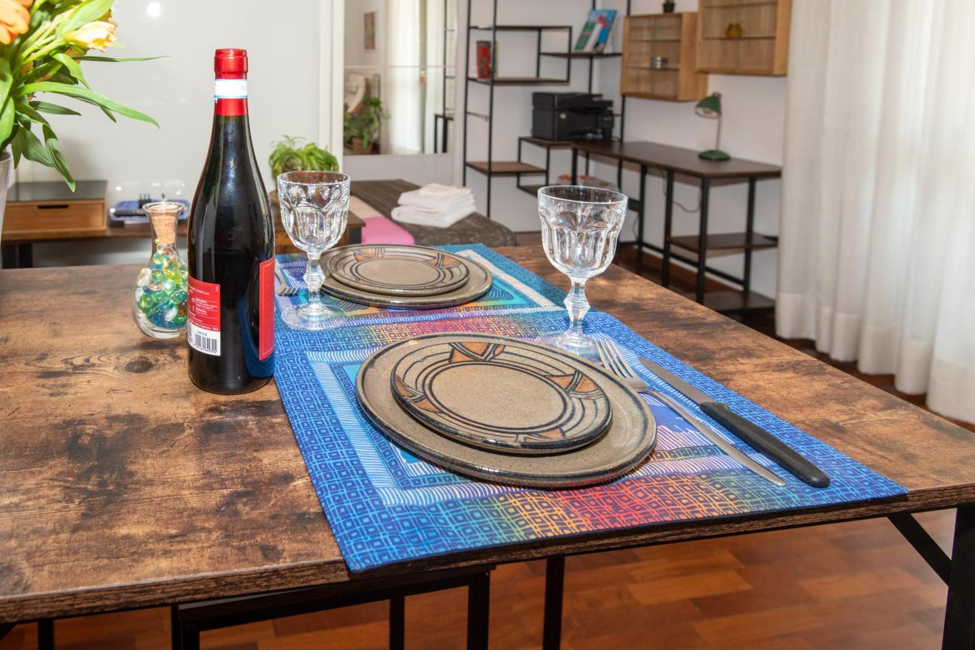 Apartment 10 Minutes Duomo-elegant Milan