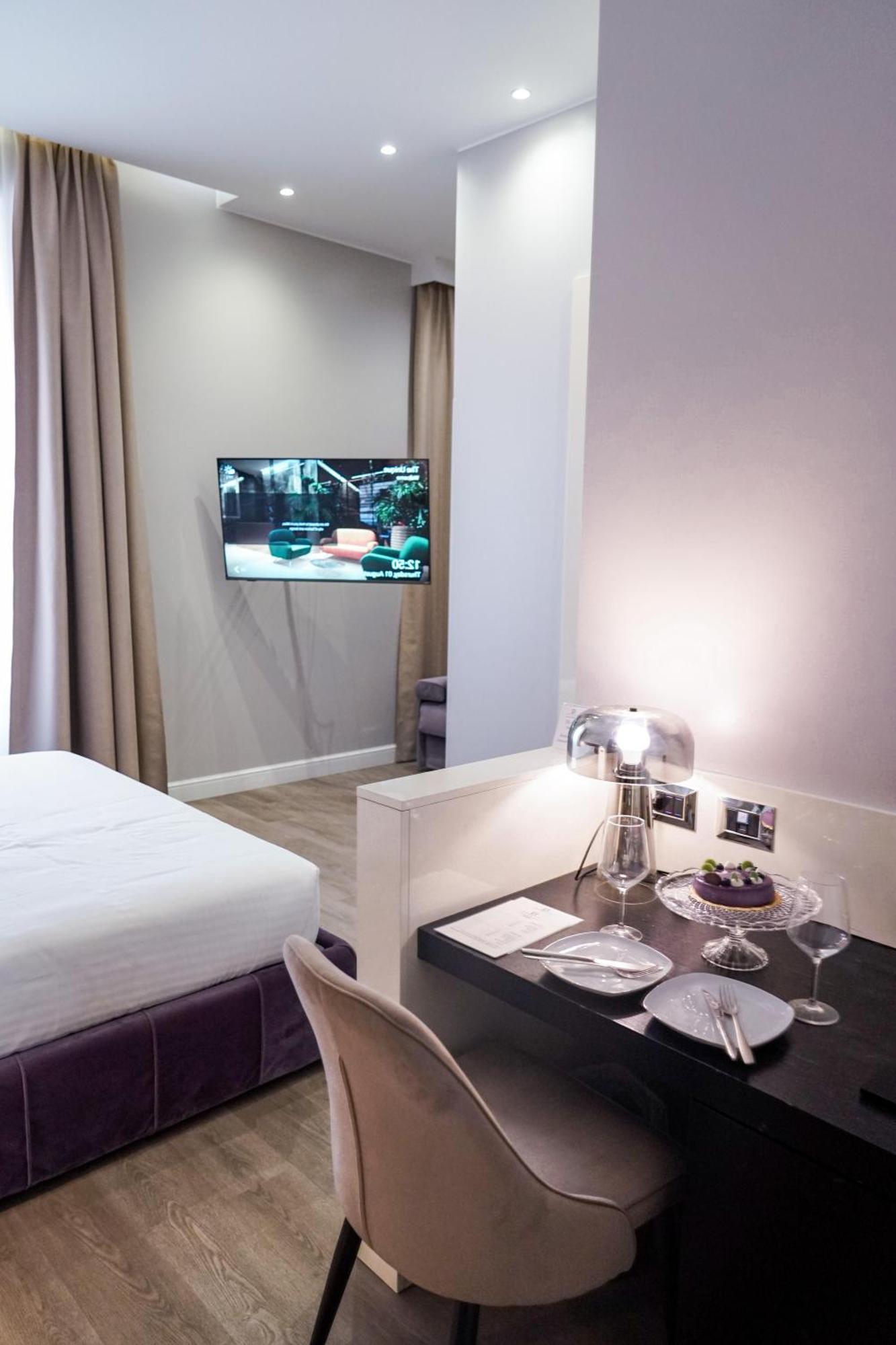 The Unique 4* Milano