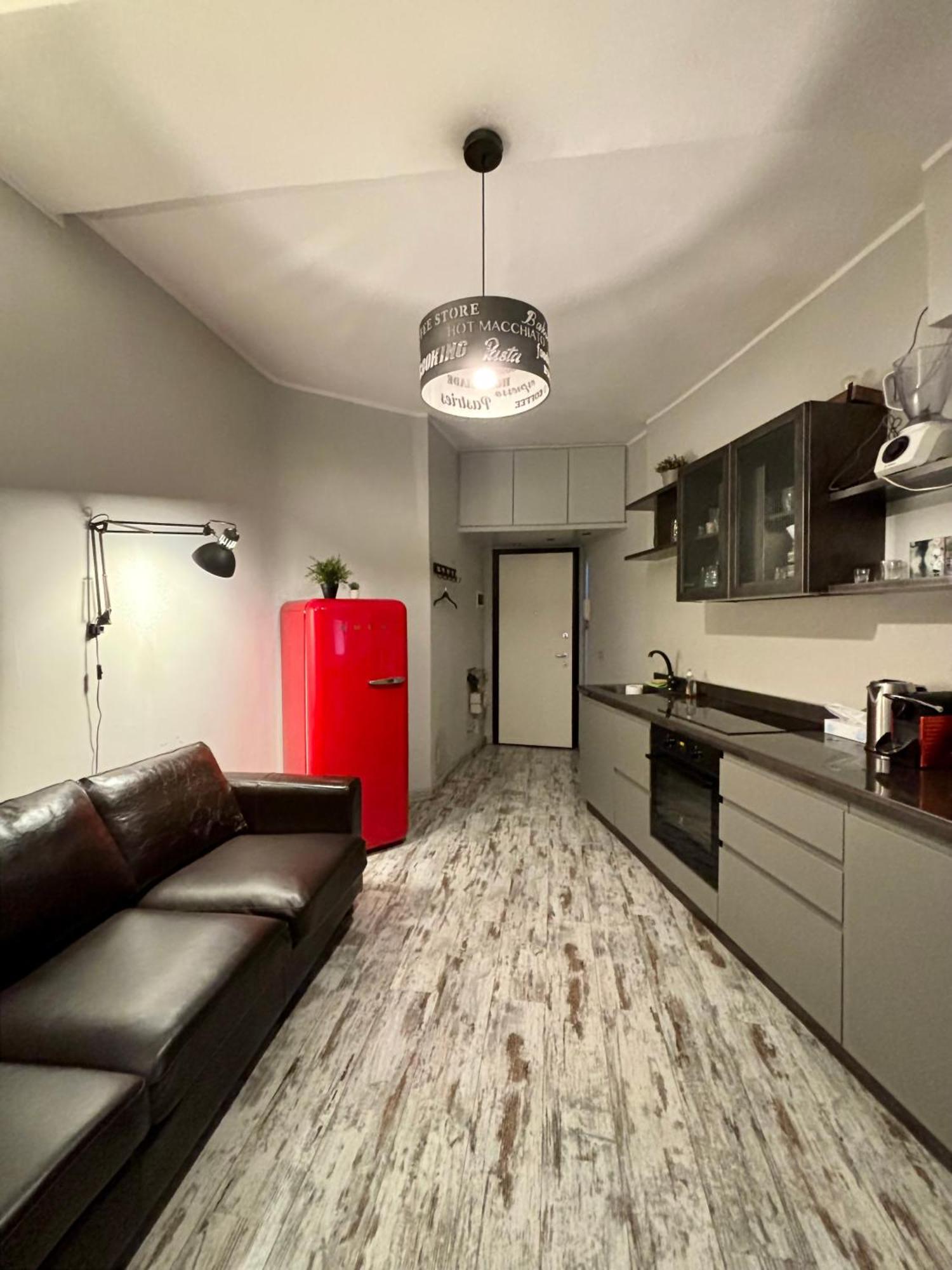 Apartment In Garibaldi Station And Self Check In 4 People *