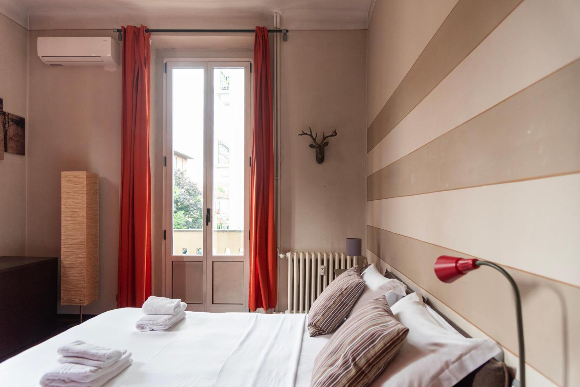 Youhosty - De Predis 7 Milan