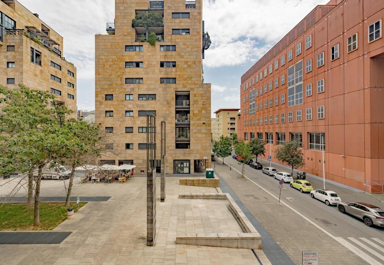 Arcimboldi's Terrace & Secure Parking * Milan