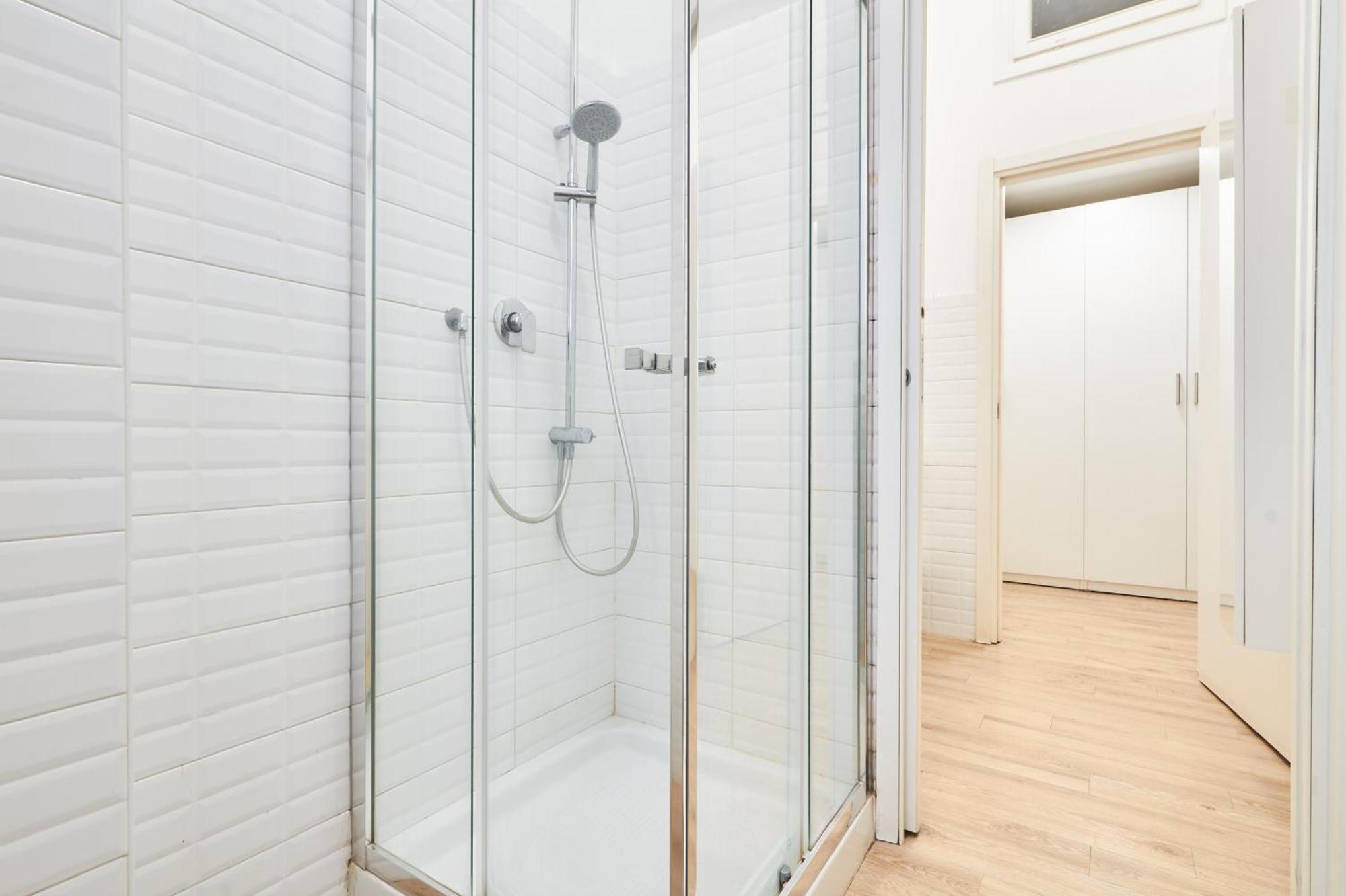 Spacious Flat Close To Fondazione Prada&metro Appartamento *