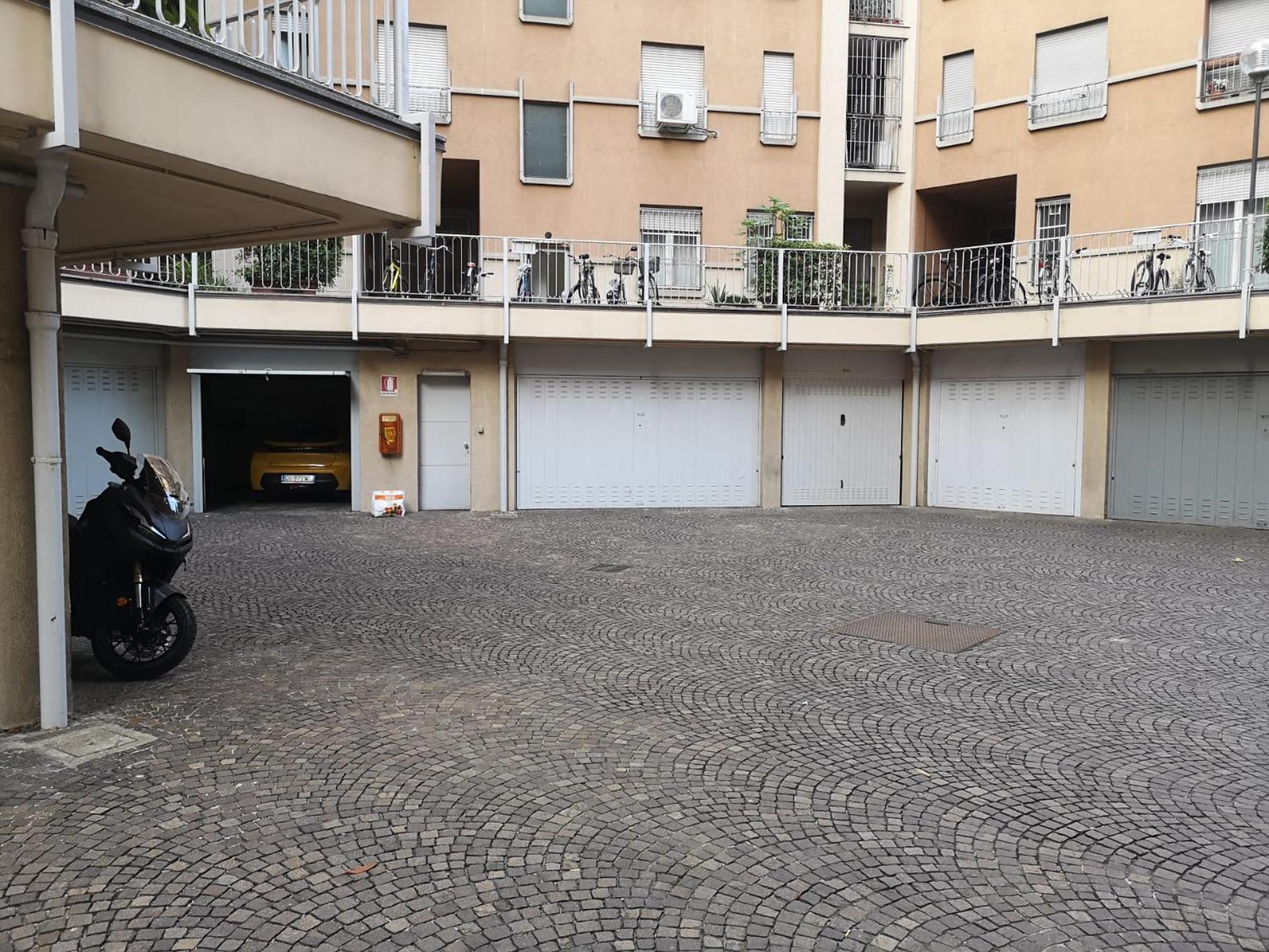 Cadolini - Secured Parking! - Duomo In 20 Min - Quiteness And Garden Apartment Mailand