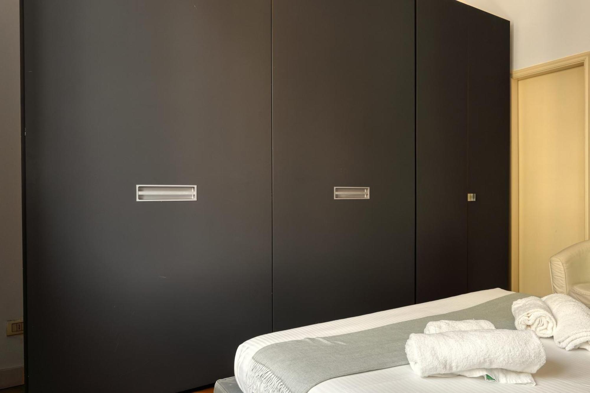 Joivy Warm & Airy Flat Near The Centre Milano