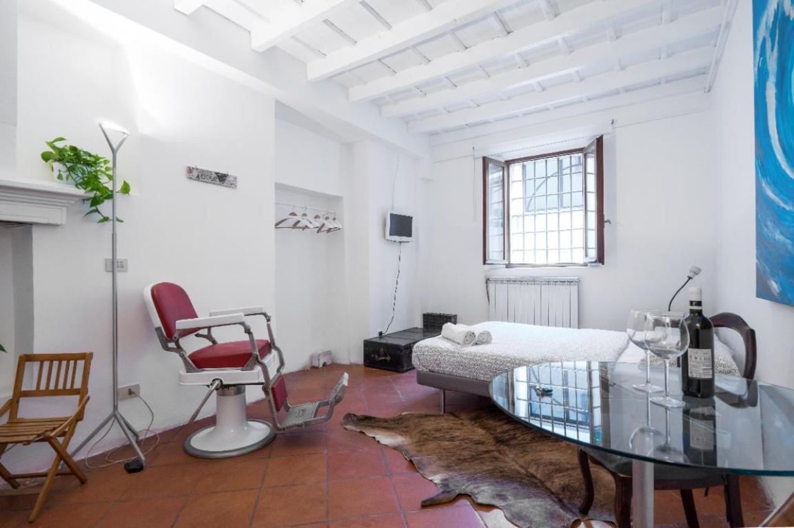 Small Studio On The Canal! Apartment *