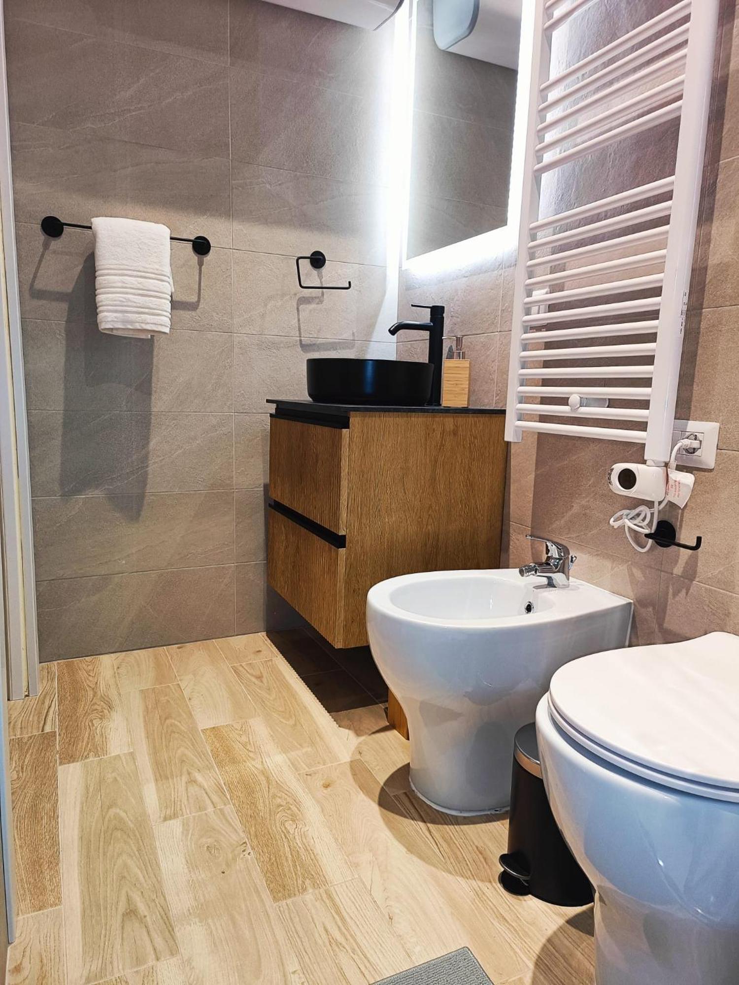 Yr - Ticinese Apartment