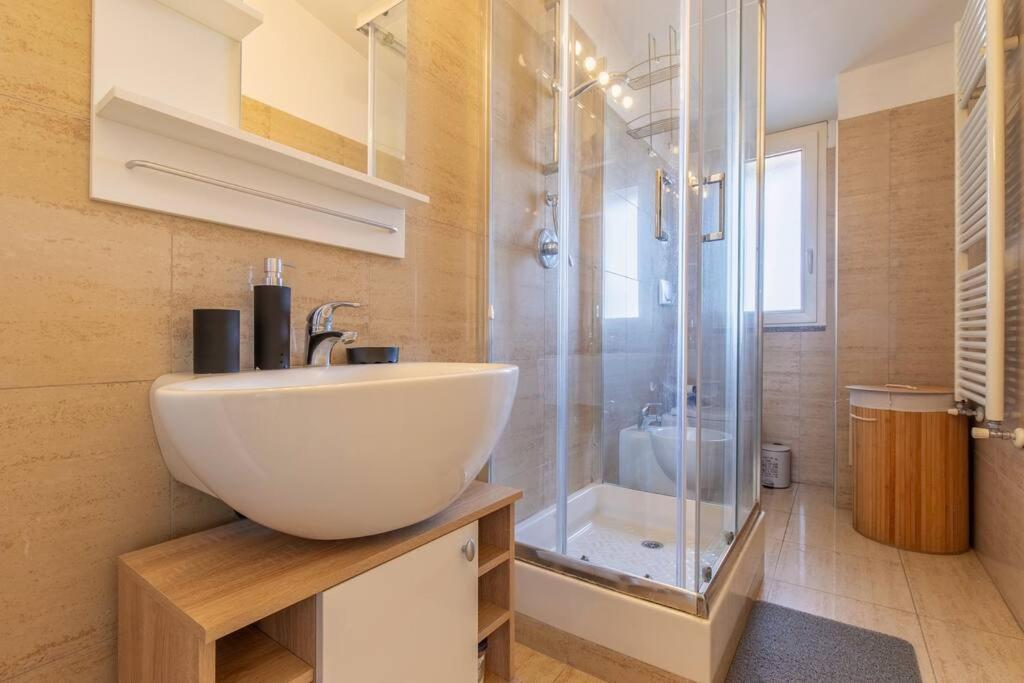 Unique & Strategic Flat, 50m From M4 Station Milano