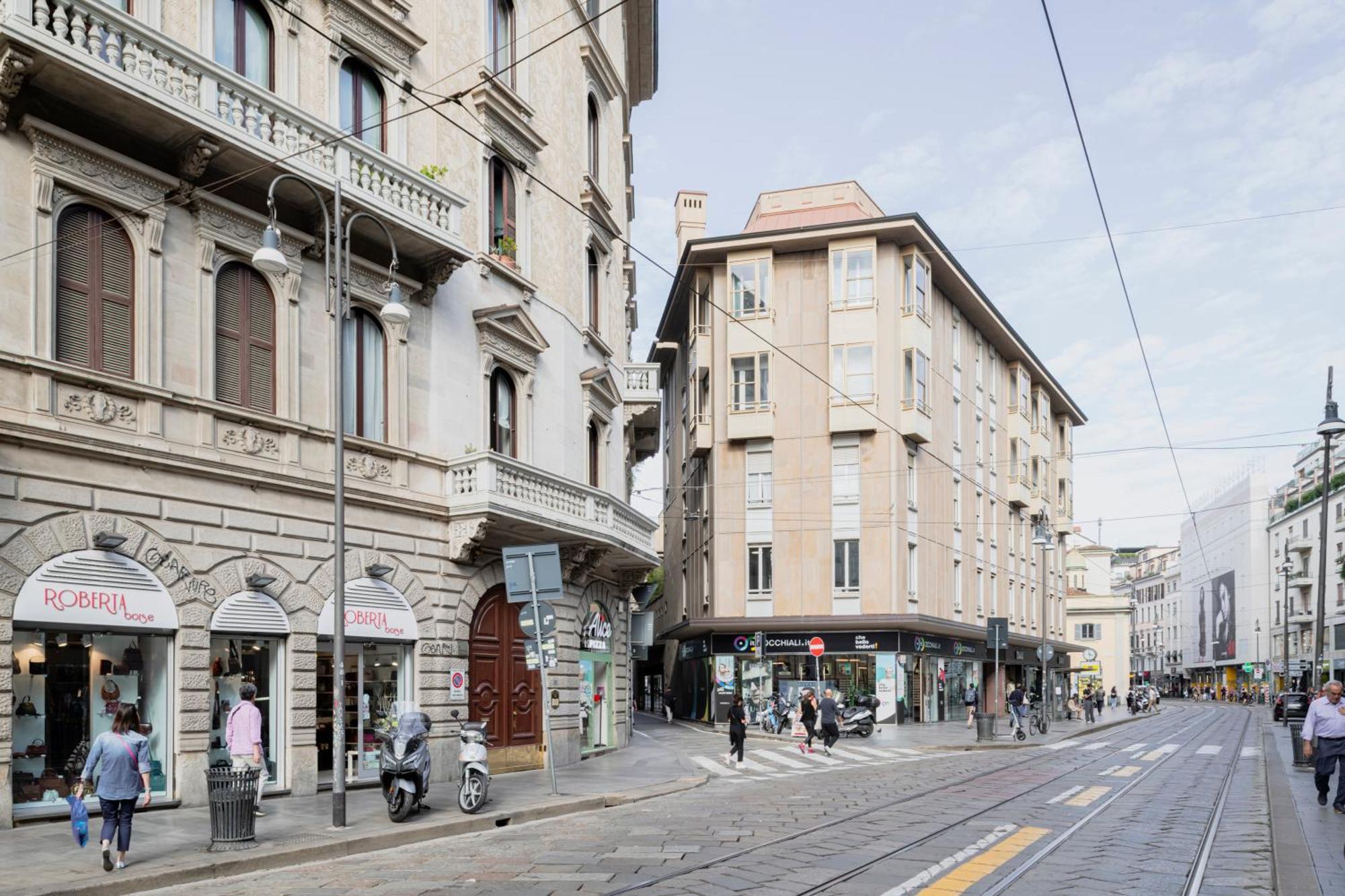 Lejlighed Easylife - Accogliente Monolocale In Via Torino, Posizione Perfetta Per Scoprire La Citta