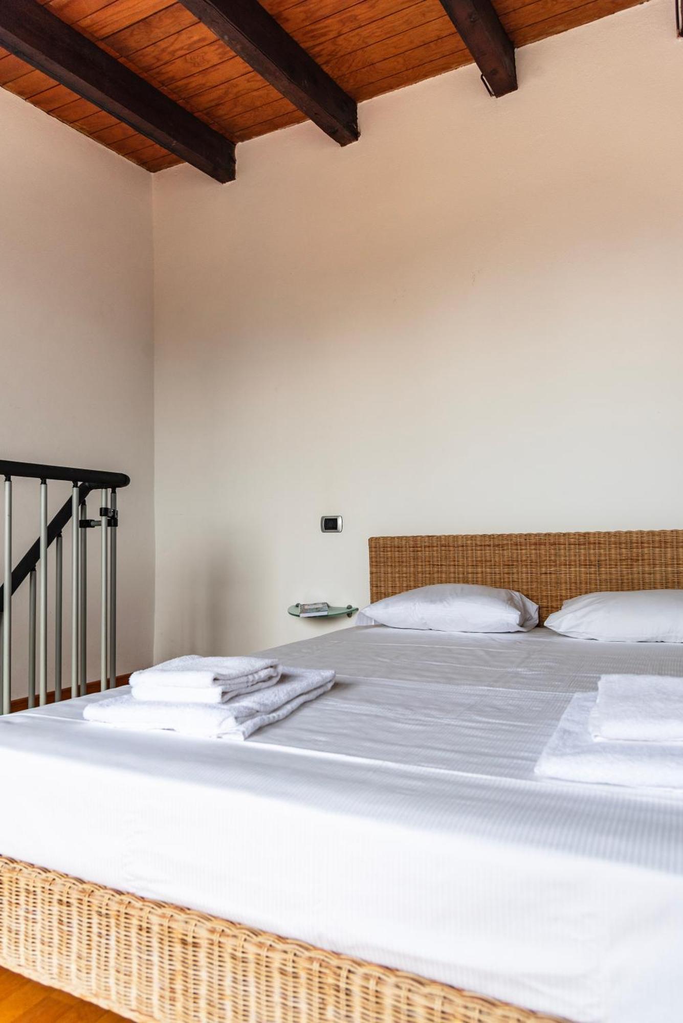 Youhosty - Rosmini 8 Appartamento Milano