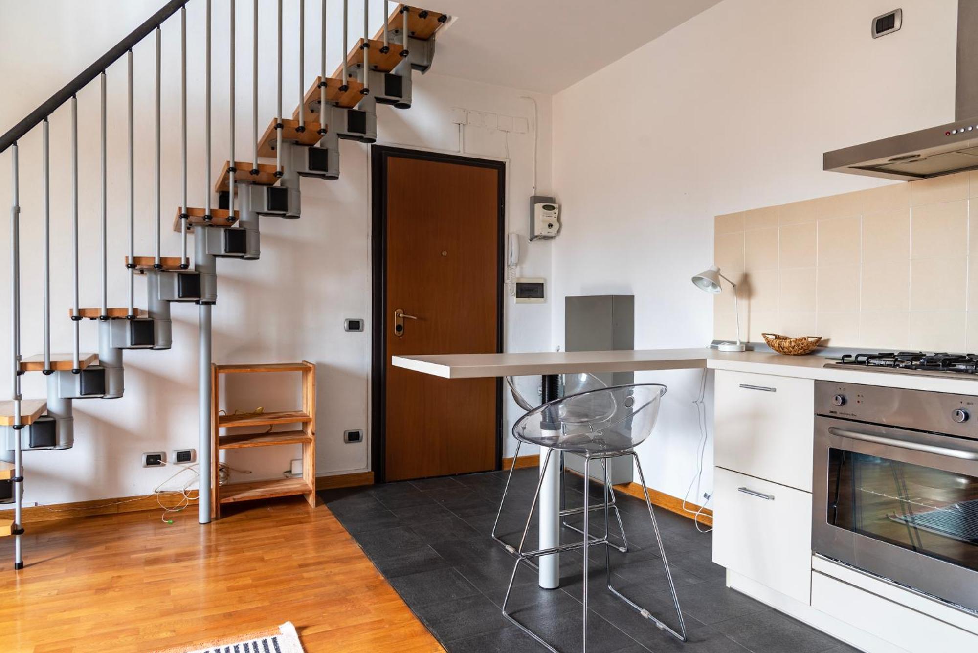 Youhosty - Rosmini 8 * Milano