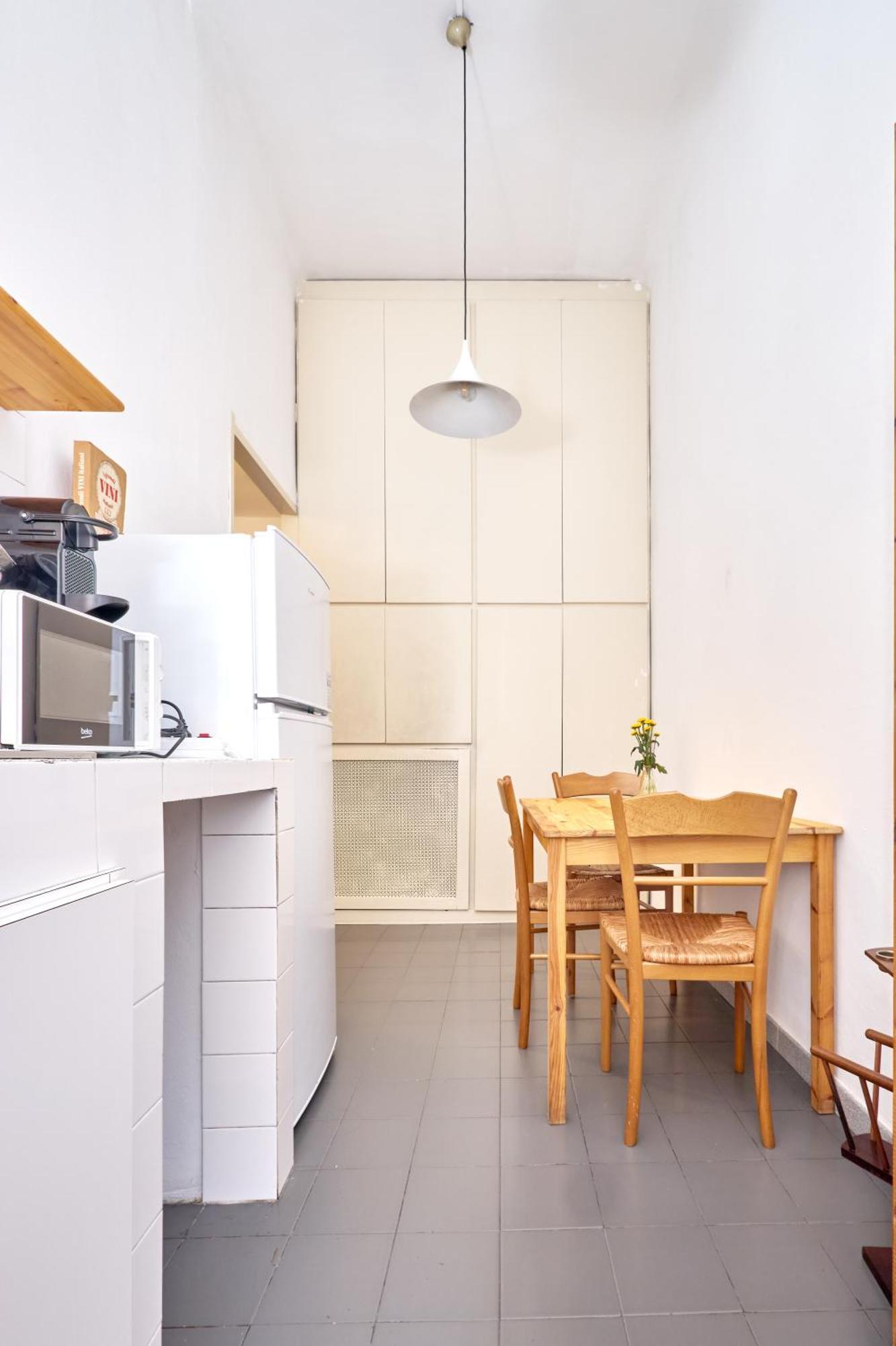 Classic Commenda - Porta Romana Apartment