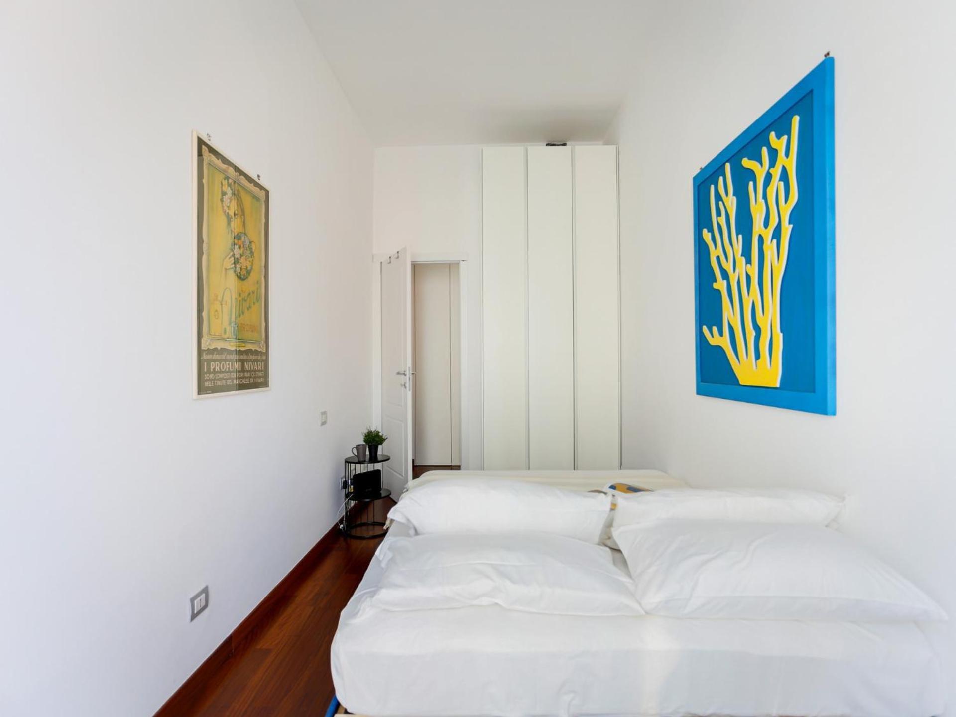 The Rent - Spacious And Renovated Multi-room In The Missori Area Appartement *
