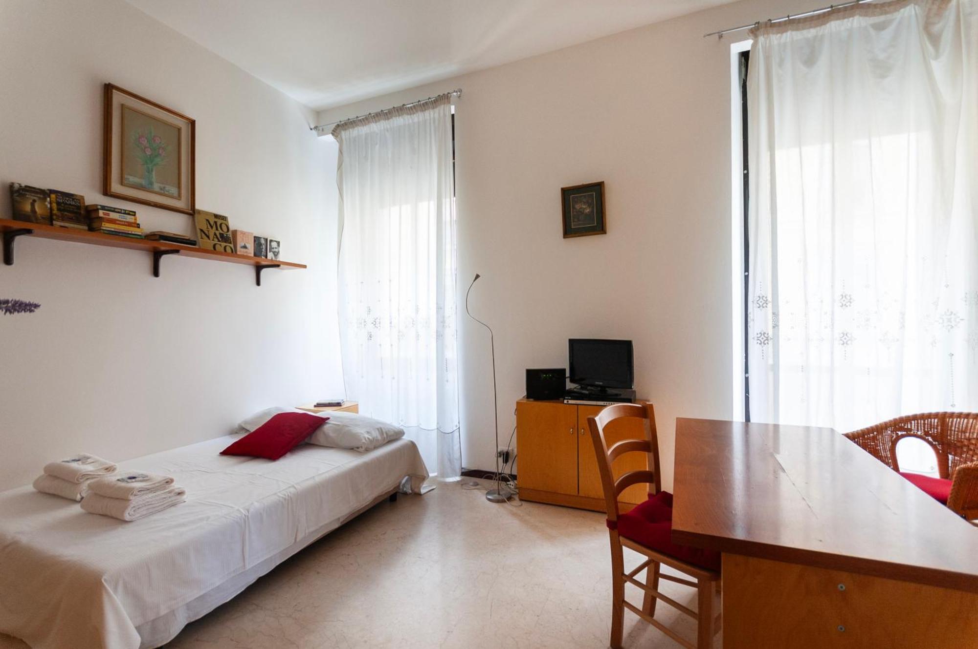 Appartamento Youhosty - Lecco 11 *