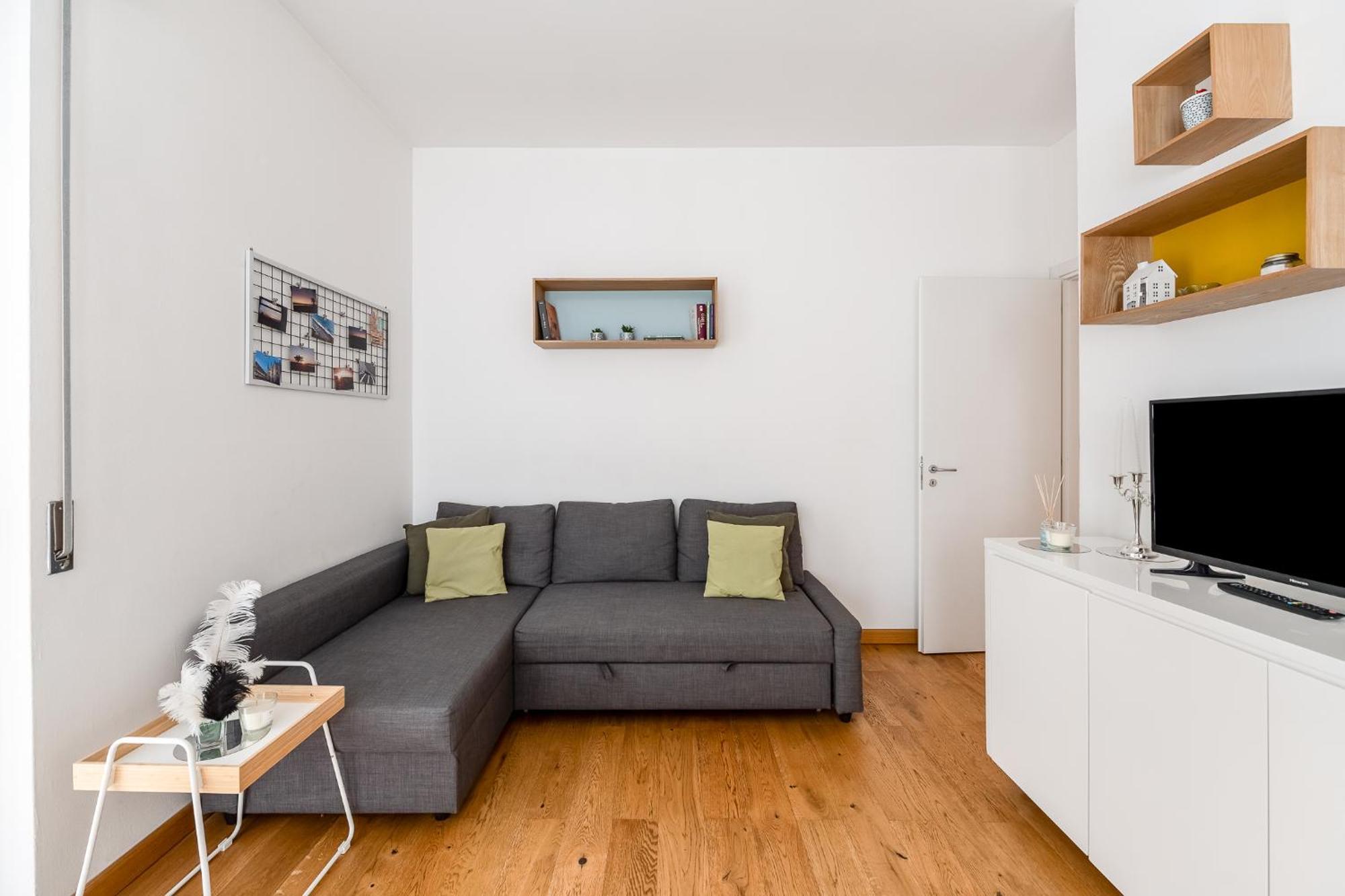 Favola House Isola * Milano