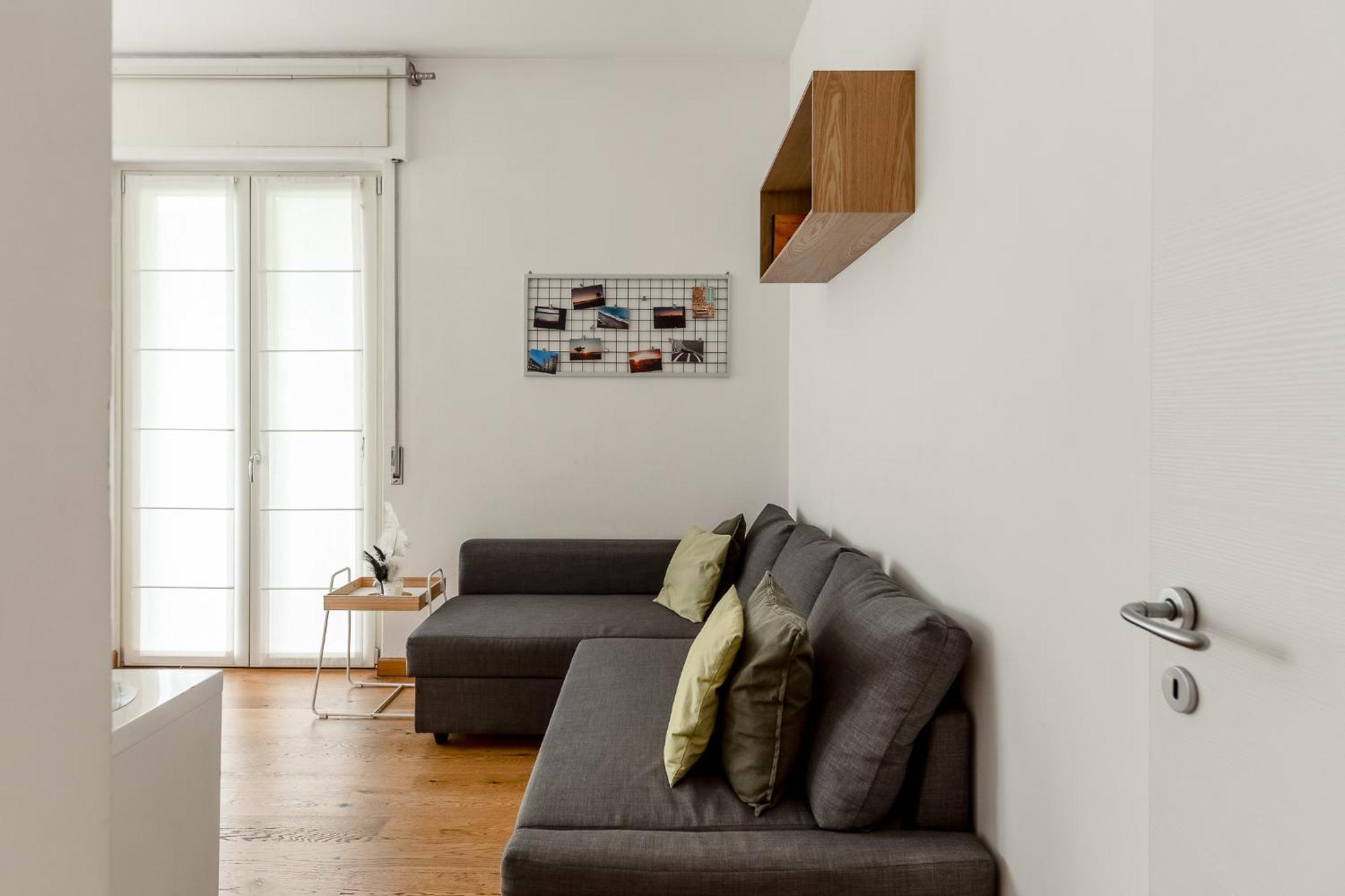 Favola House Isola * Milano