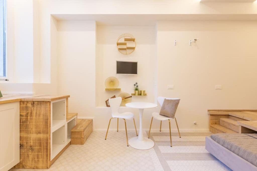 Apartment 5fo6 Navigli - Duomo - Boho - Minimal Milan