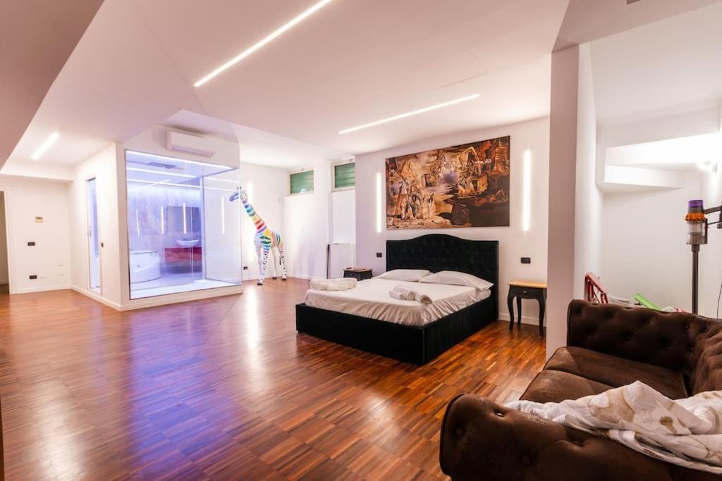 Luxury & Art A Due Passi Dall'universita Bocconi Milano